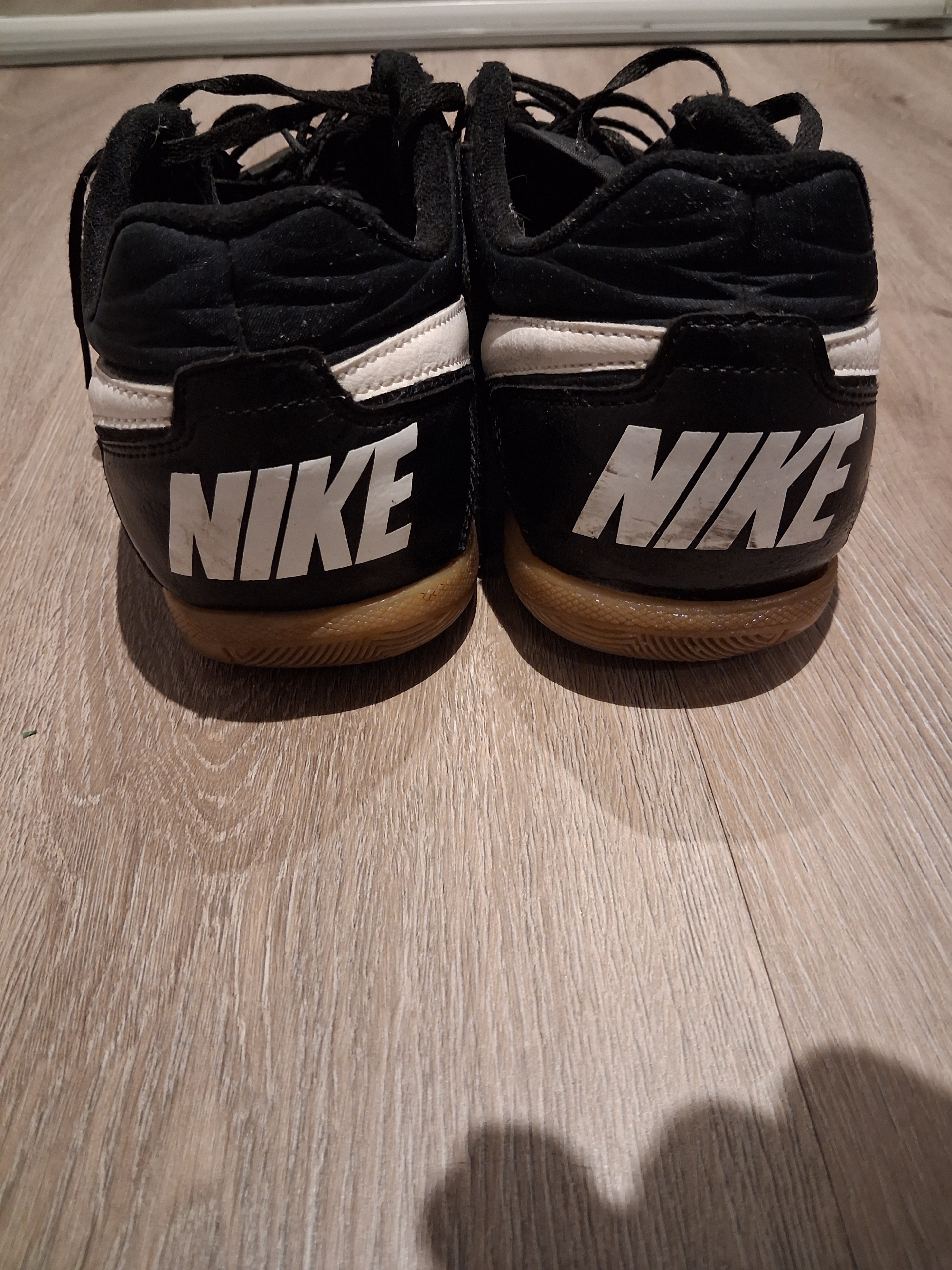 Nike Indoor Soccer Shoes - photo 4