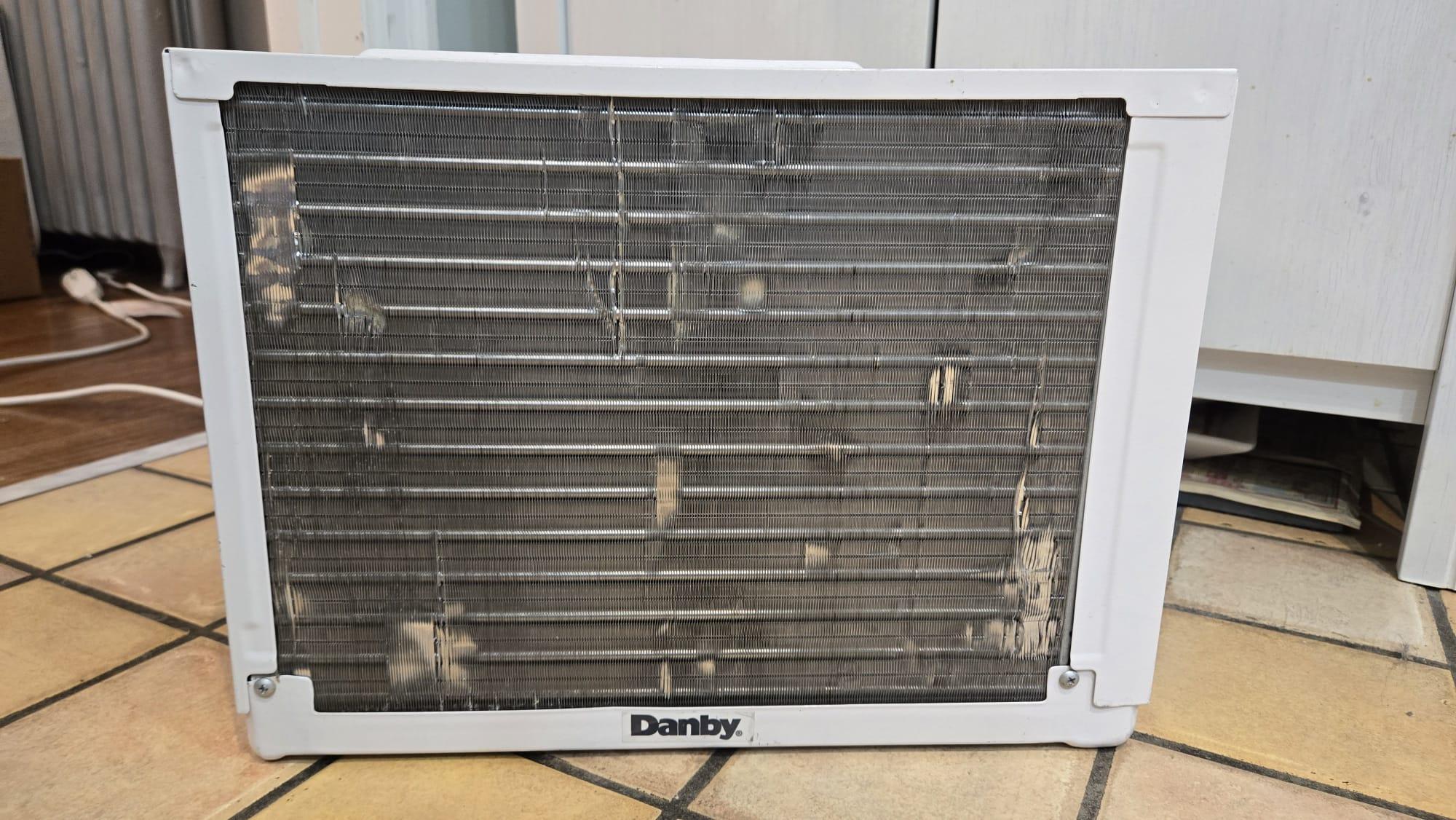 Danby - 5,000 BTU window air conditioner - photo 3