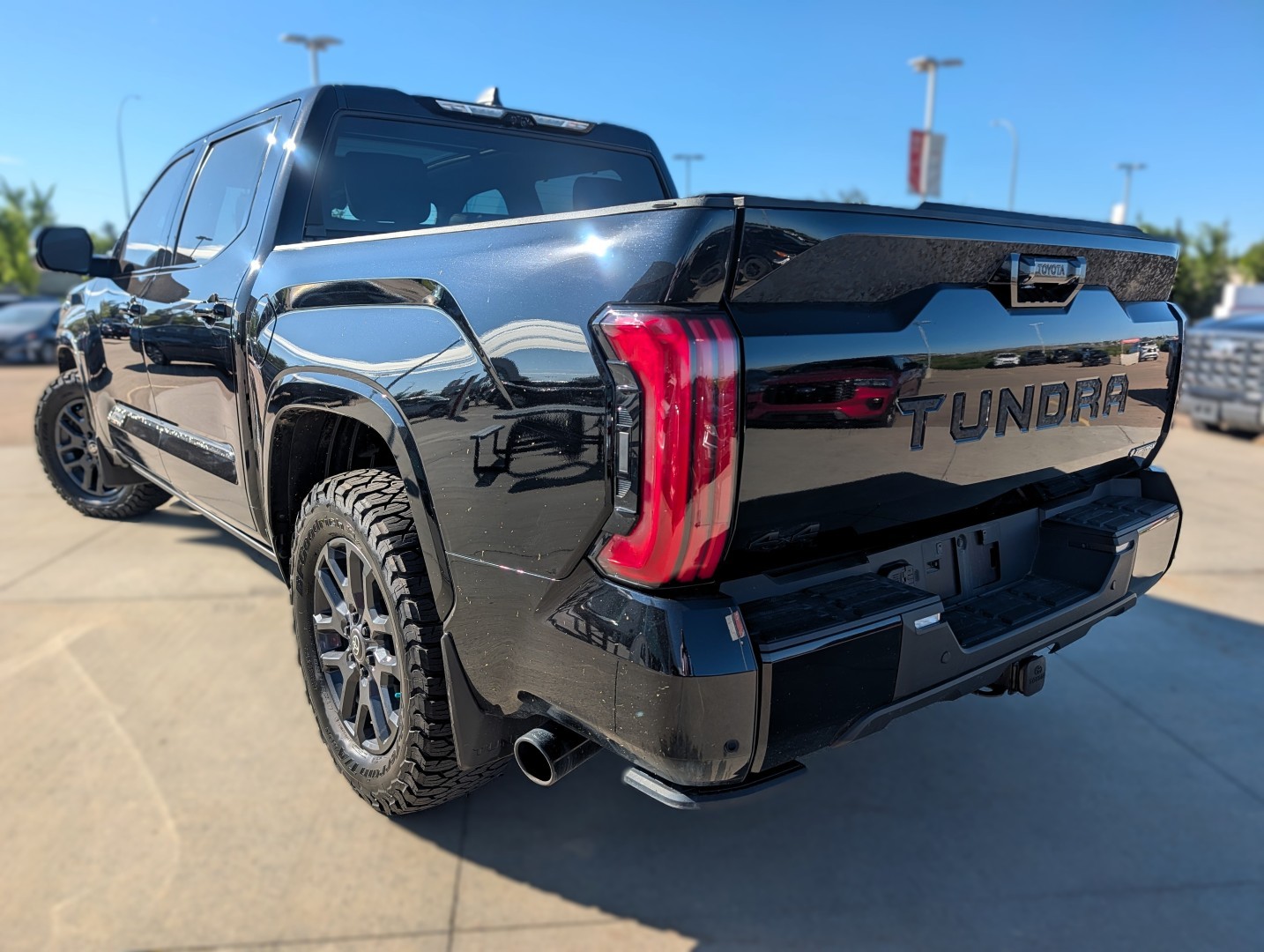 2025 Toyota Tundra - photo 3