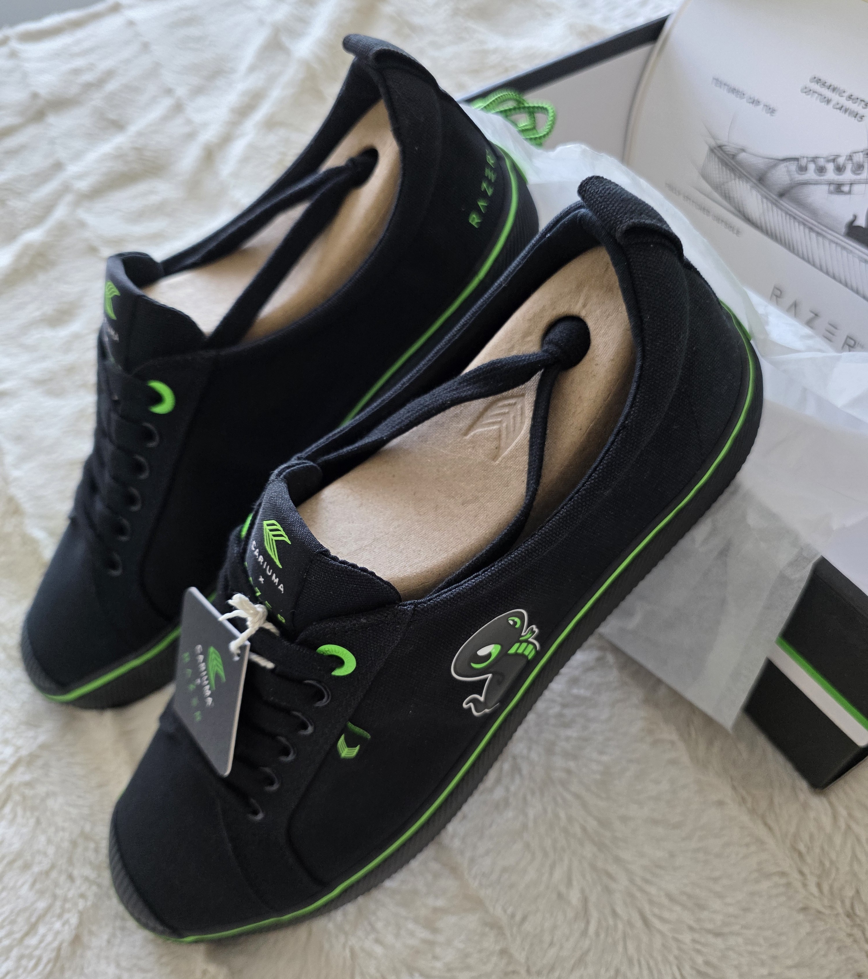 CARIUMA OCA Low "RAZER" Black Canvas Sneaker- "SNEKI SNEK" LOGO