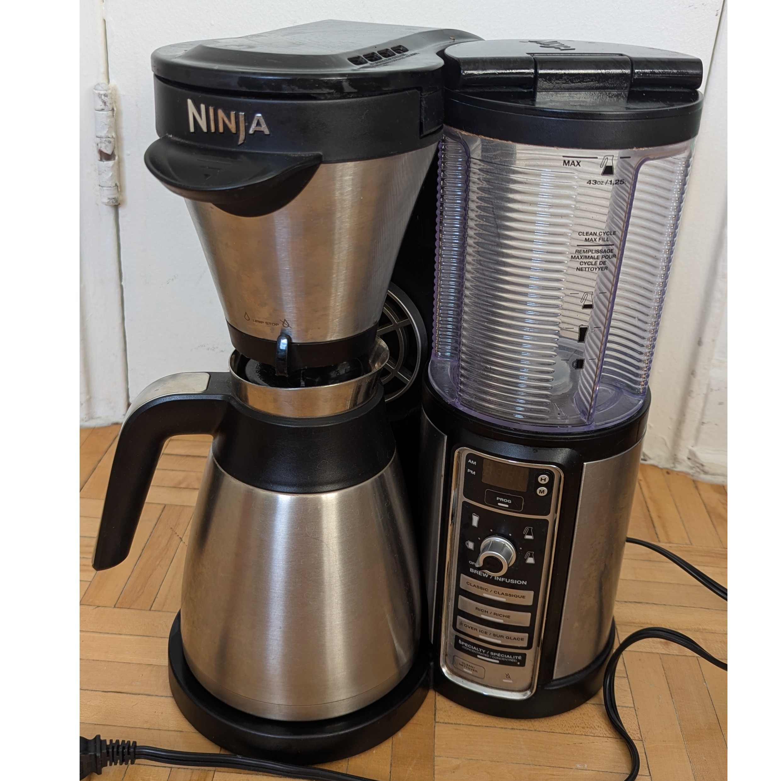 Ninja Coffee Bar, Coffee Maker, Brewer with Thermal Carafe CF085