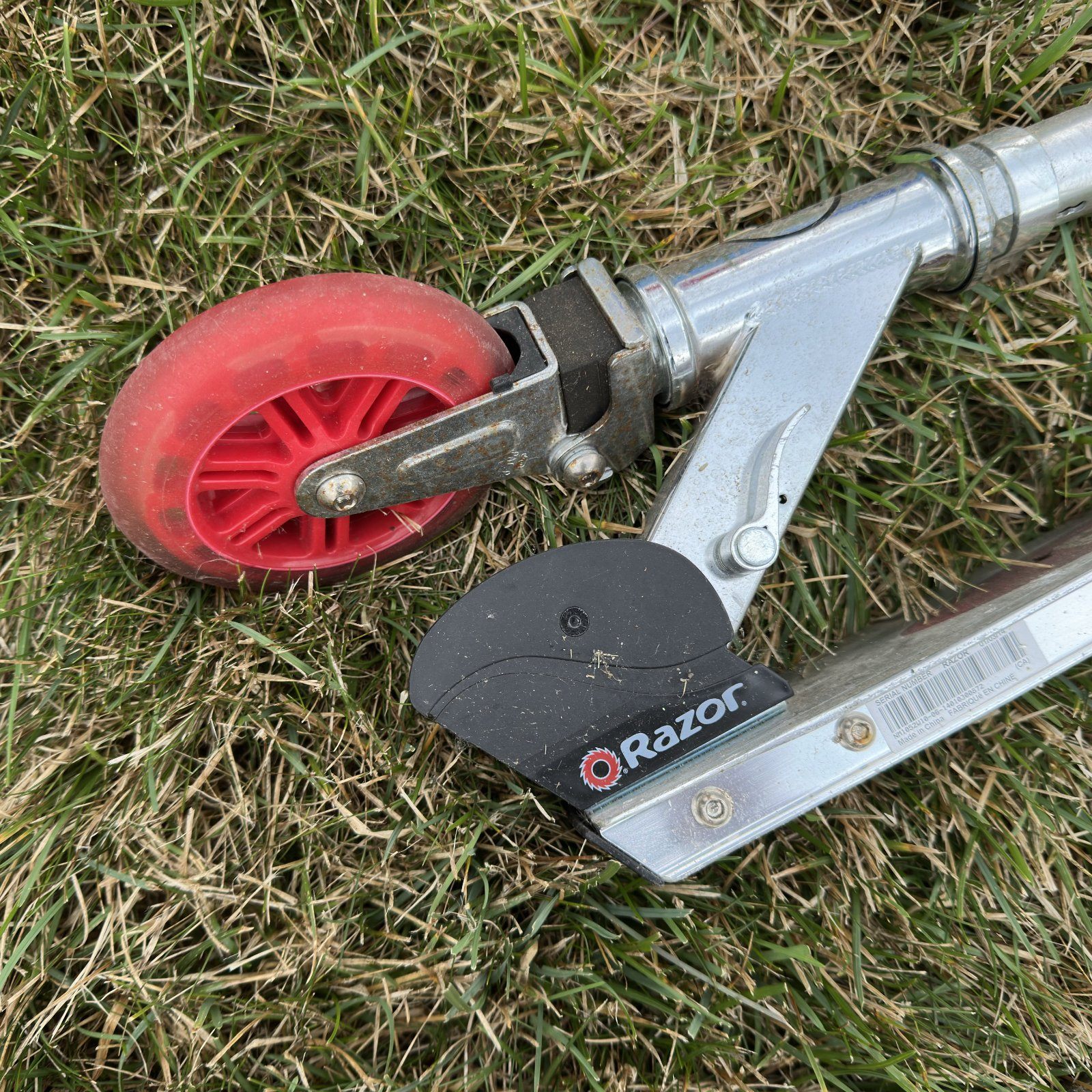 TWO Razor Kick Scooters - photo 2
