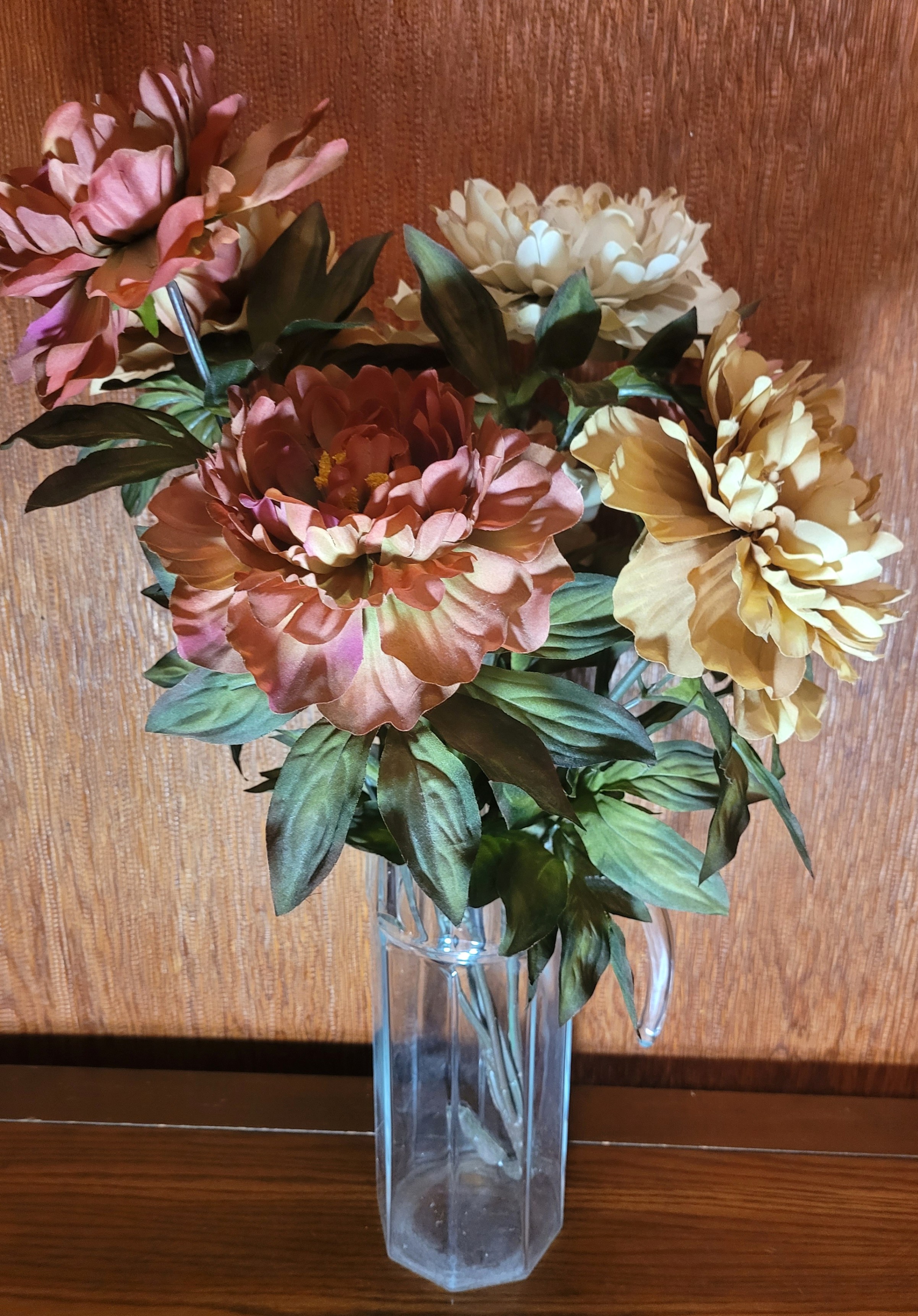 1980s Clear Crystal Octagon Glass Pitcher Faux Peonies Floral - photo 5