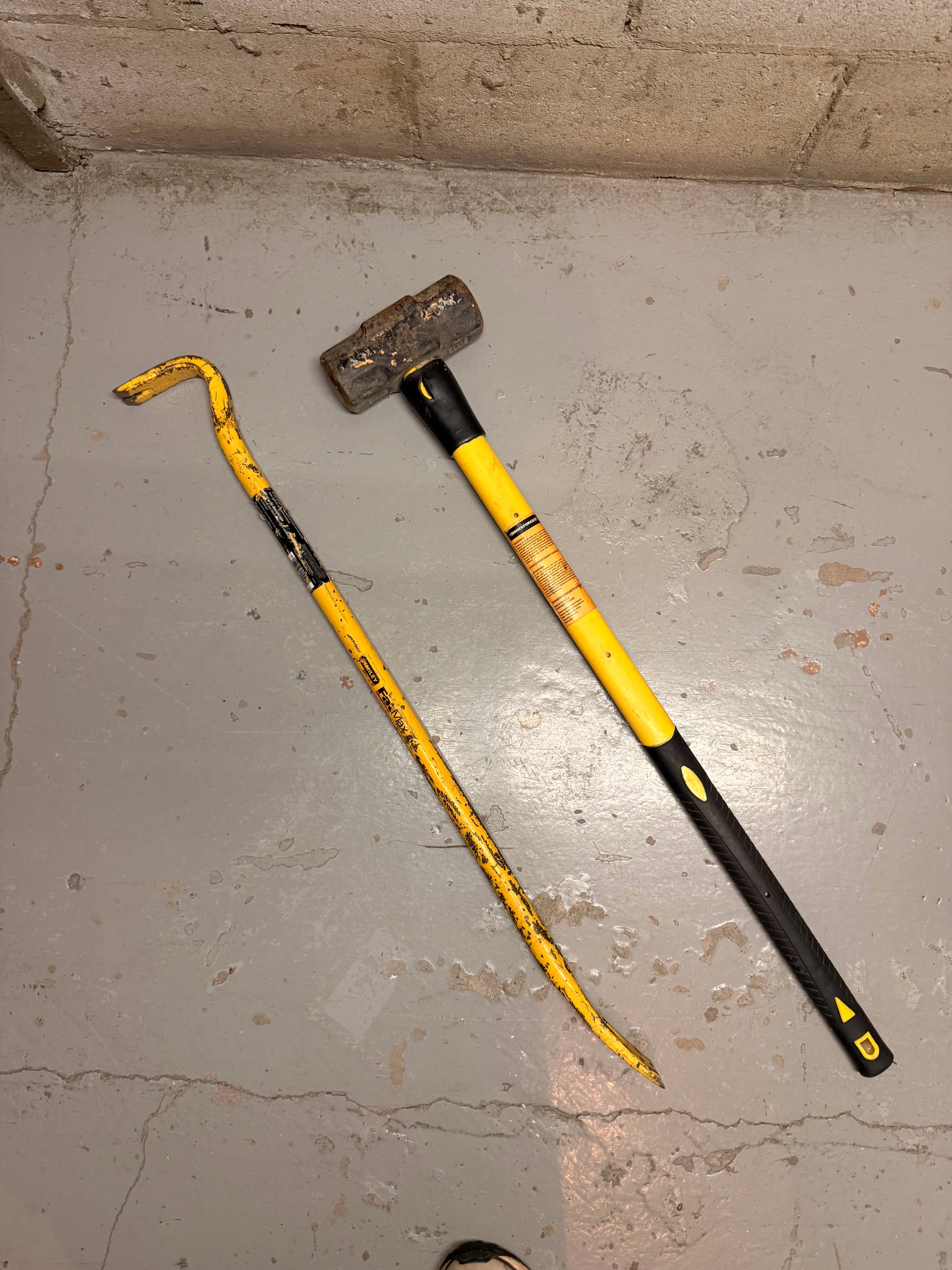 TRIMAX Wrecking Bar and 10LB Sledgehammer