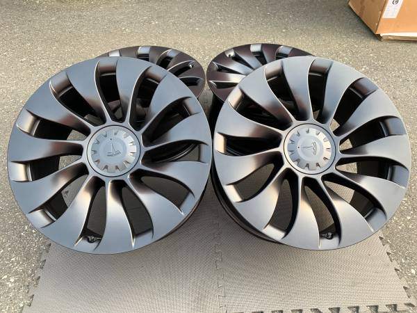 1 X single UBERTURBINE 21x10.5" REAR TESLA Model Y Performance - photo 2