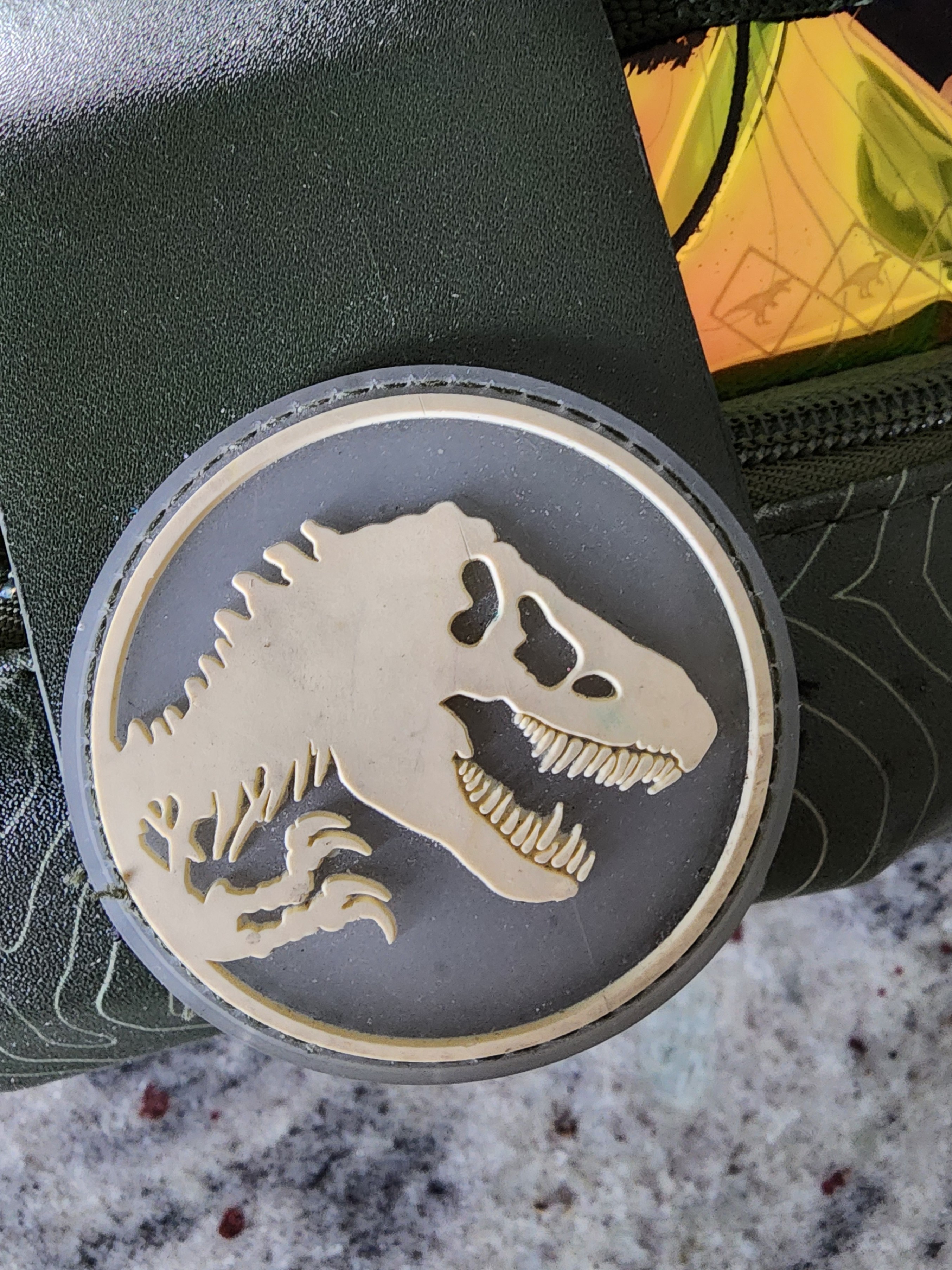Jurassic Park kids pencil case, excellent condition with suppli - photo 3