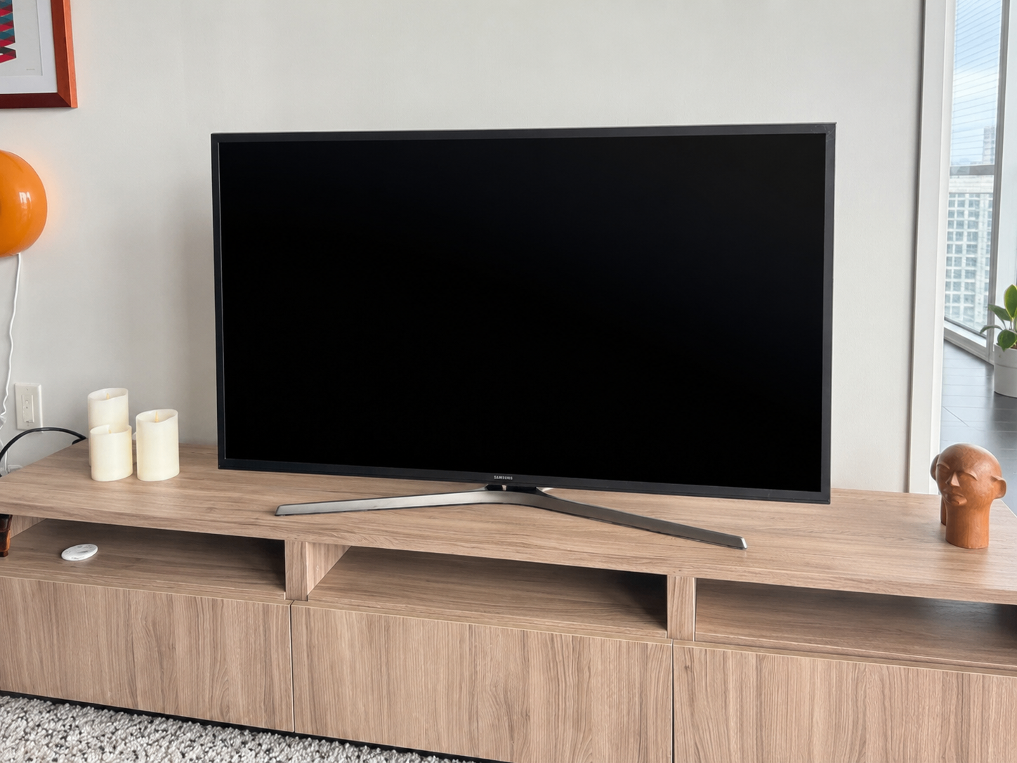 43” 4K UHD Smart TV – UN43MU6300 - photo 2