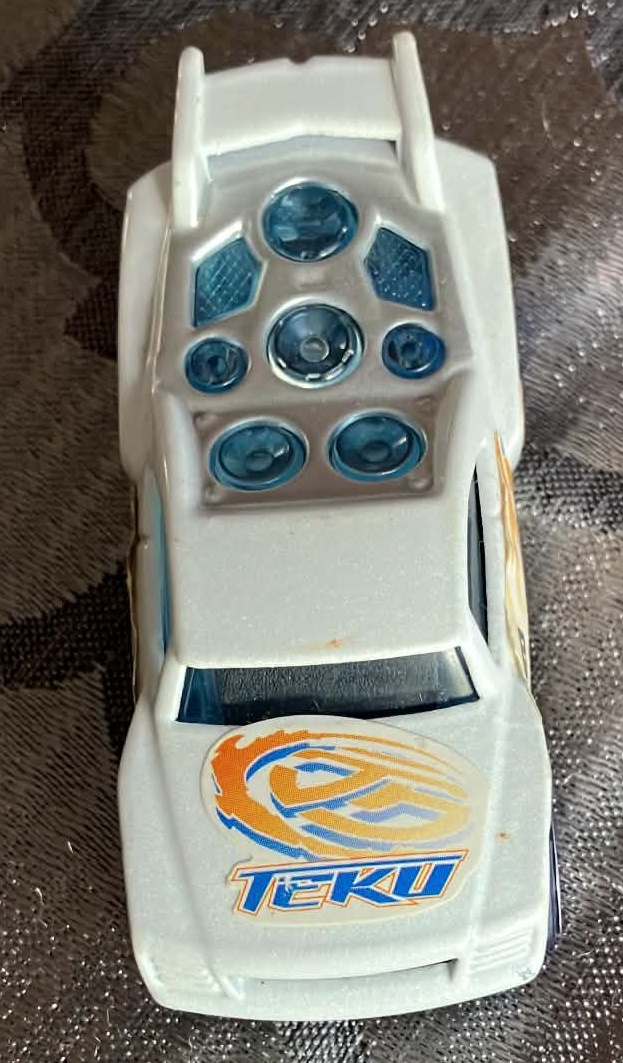 2005 McDonalds Bassline Hot Wheels Car