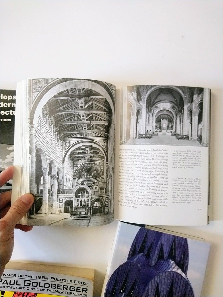Architecture Books!! - photo 4