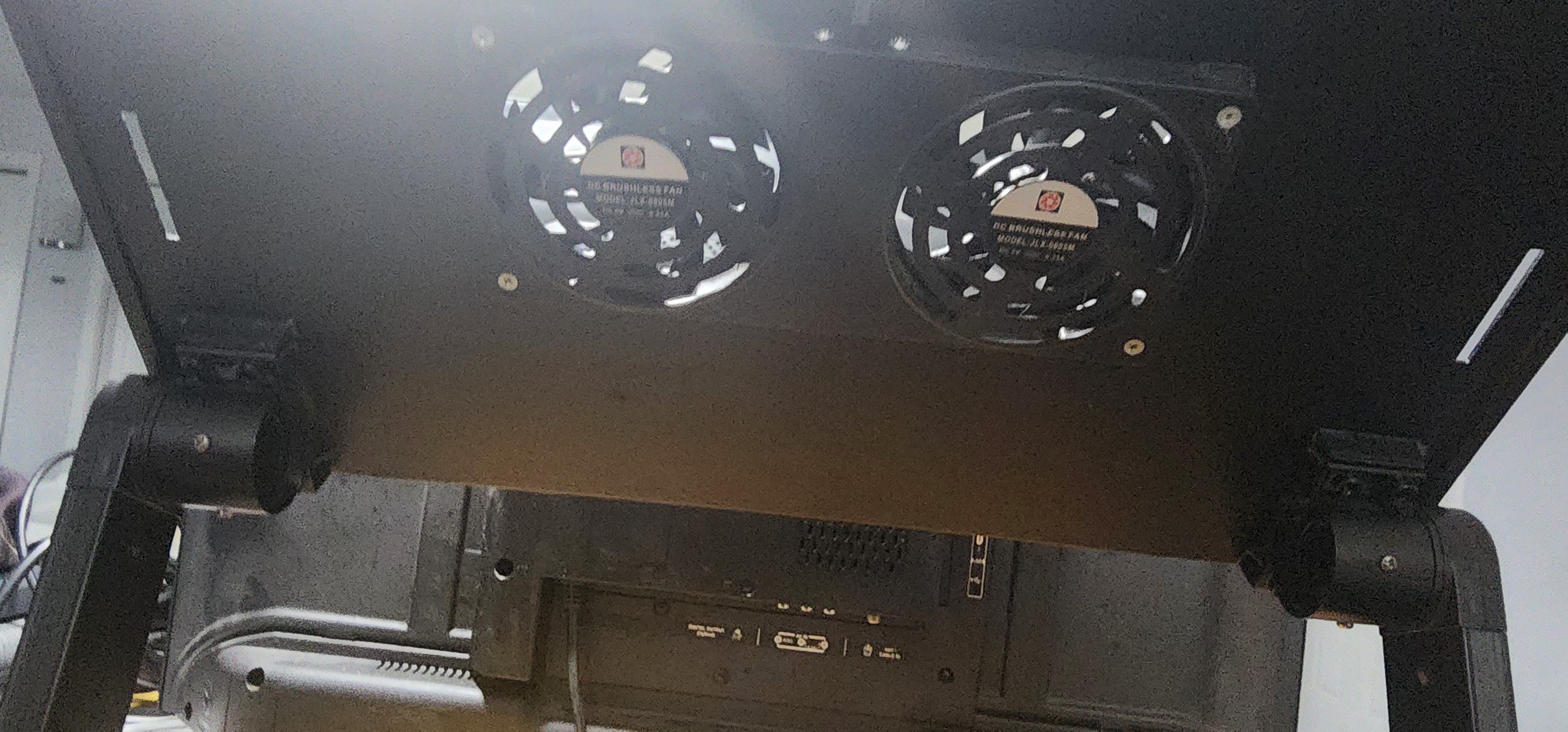 PWR+ Laptop Cooling Stand with Fans - photo 2