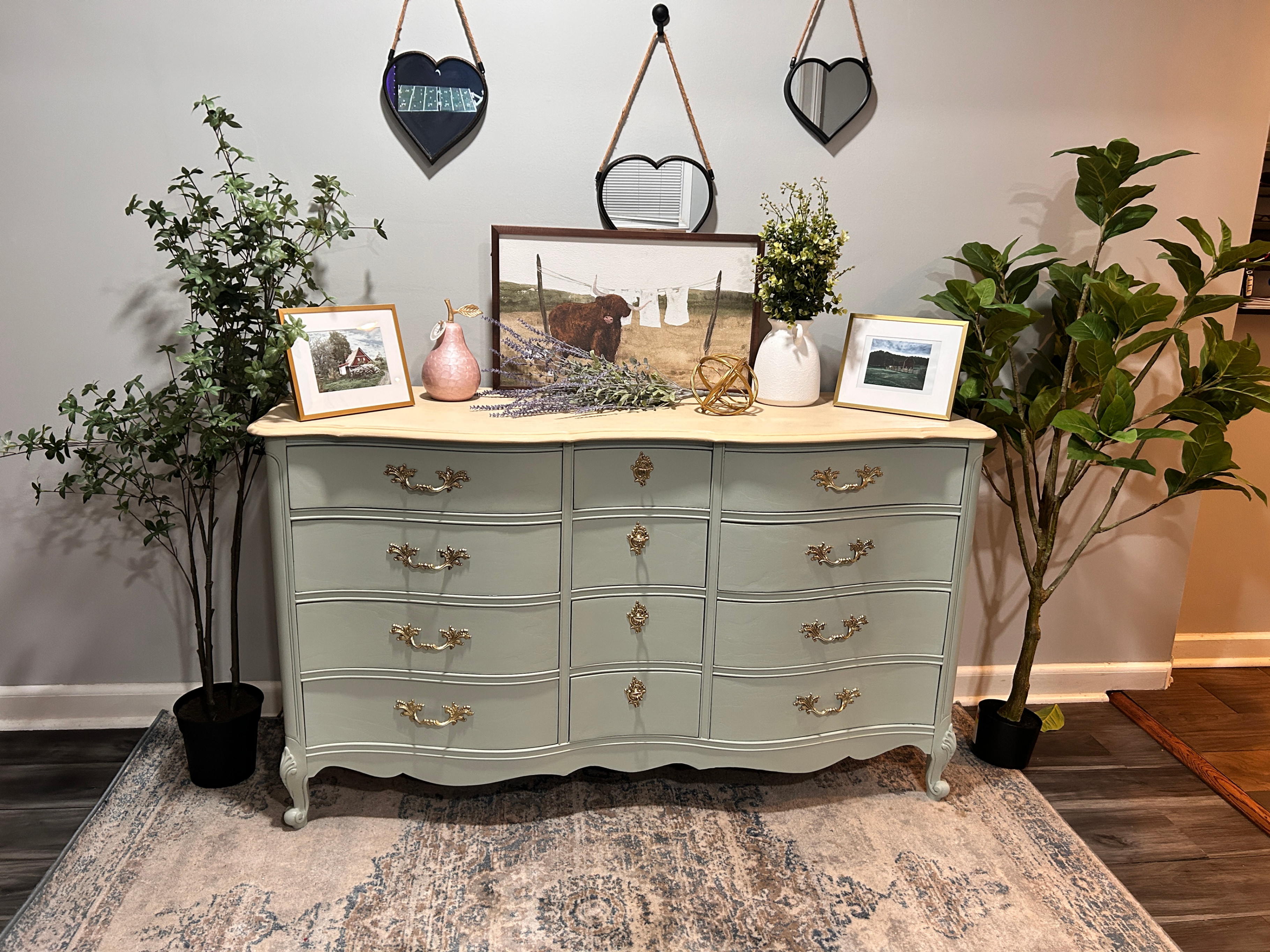 Sage Green Dresser French Provincial - photo 4