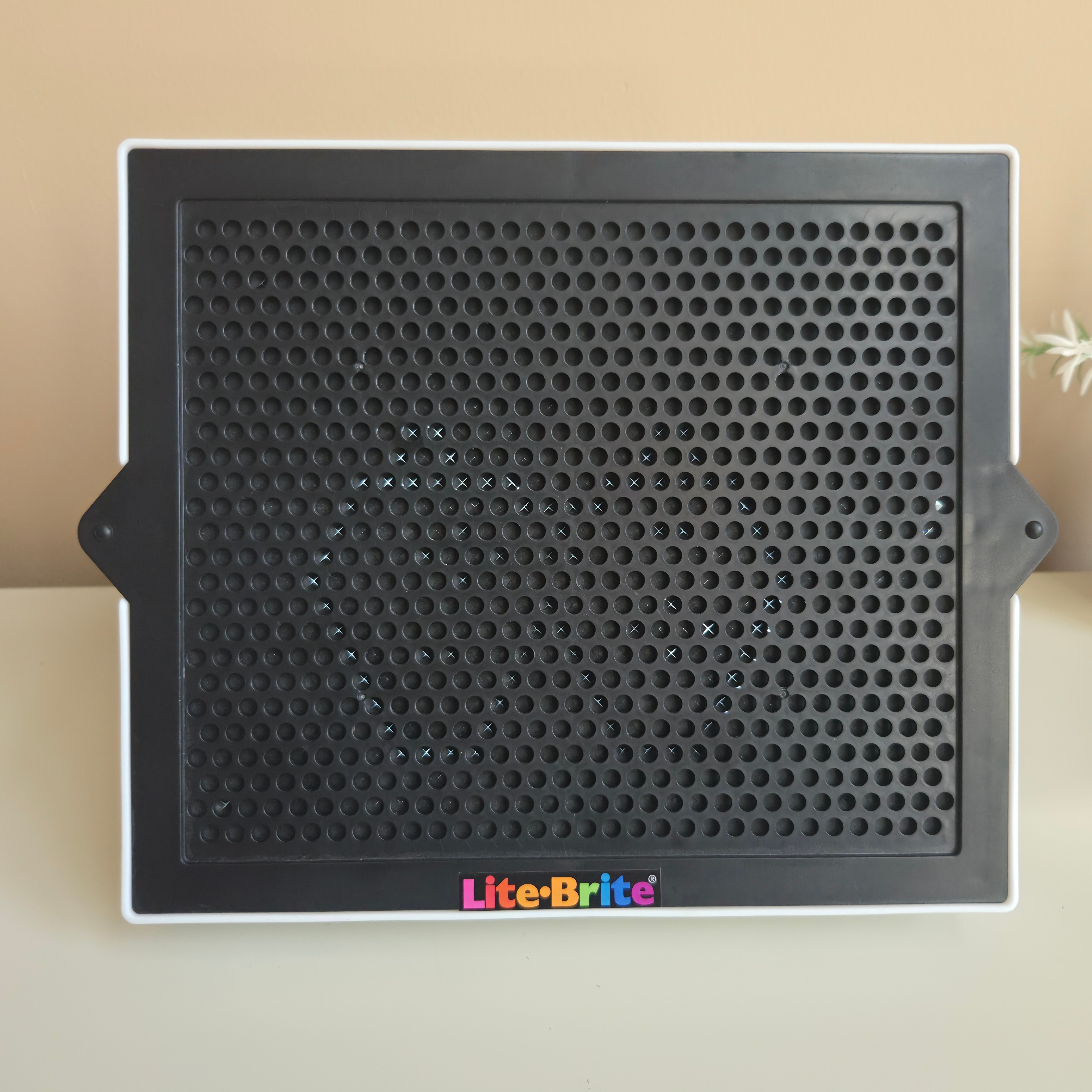 Lite-Brite - Colourful Fun Light-Up Pegboard - Pre-Loved! 🌈 - photo 2