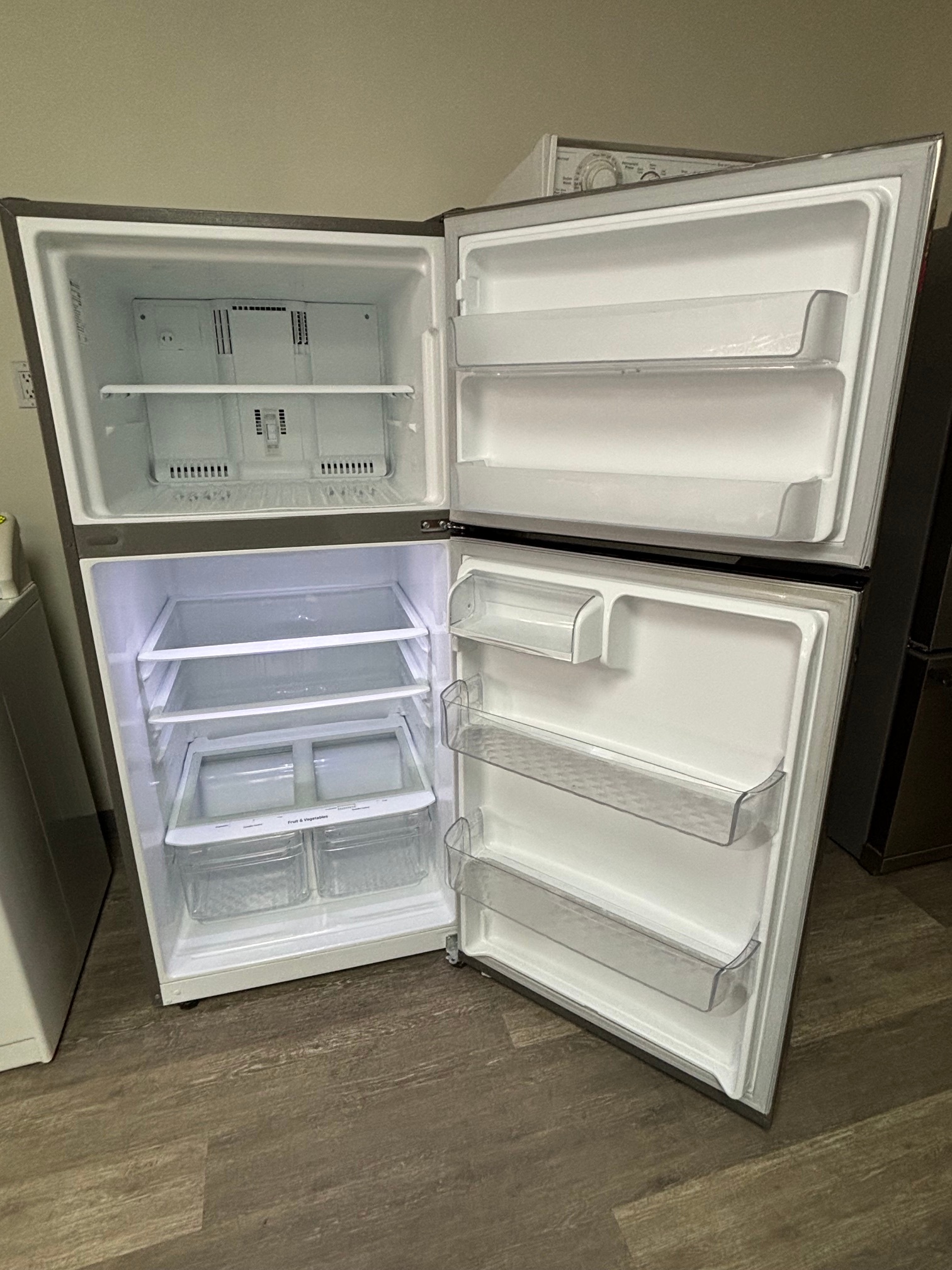LG FRIDGE - photo 2