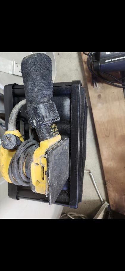 DEWALT 1/4 Sheet Palm Grip Sander (DWE6411) - photo 3
