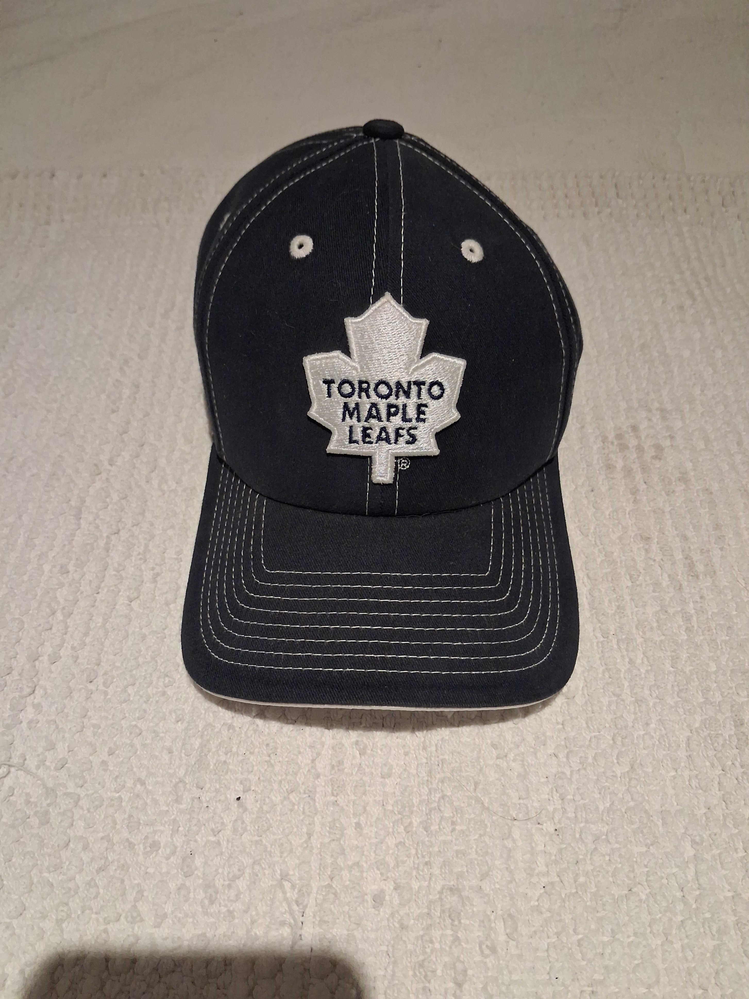 3 Baseball Caps [Leafs/Lululemon/Puma]