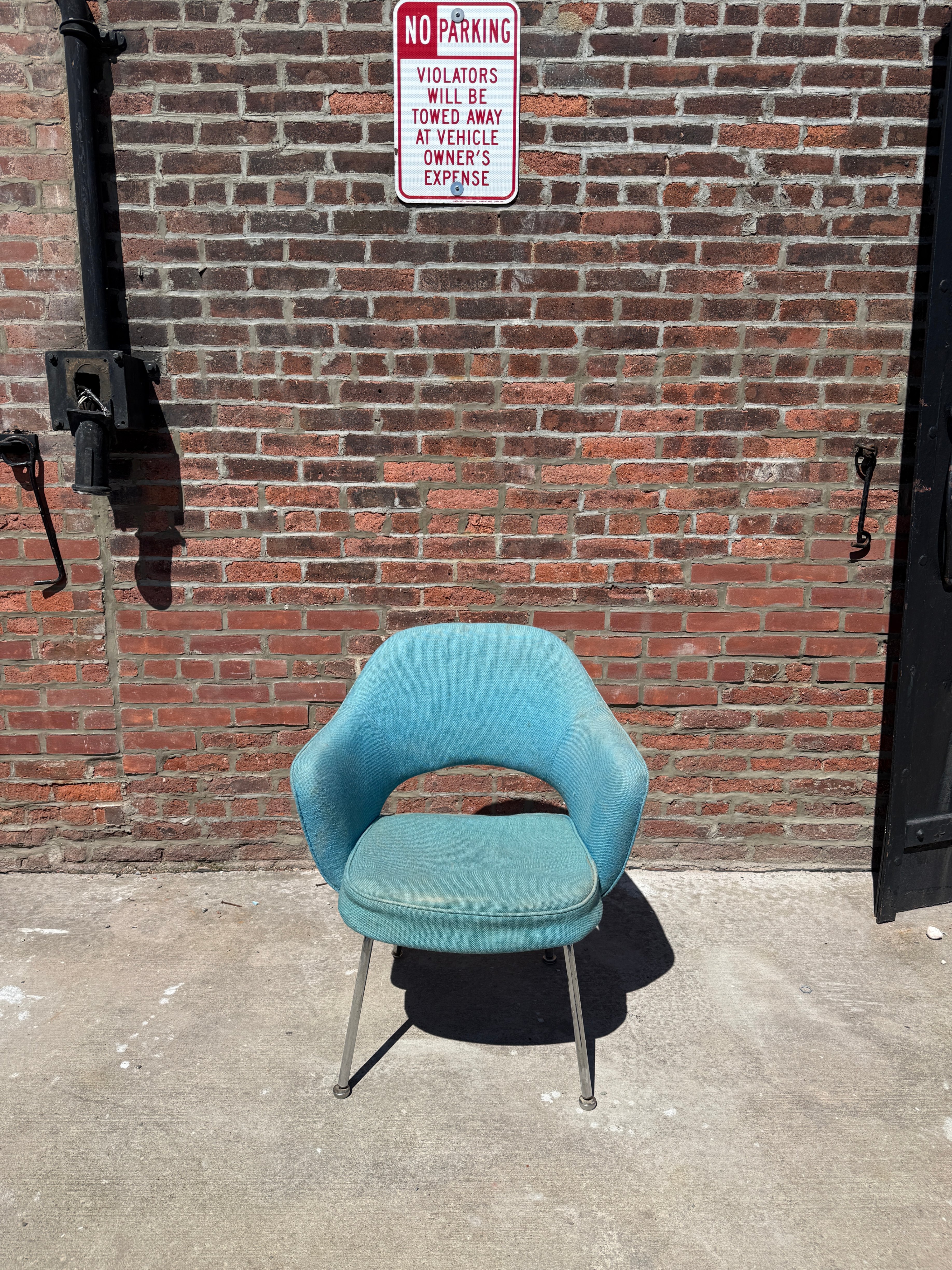 Vintage Eero Saarinen Executive Armchair