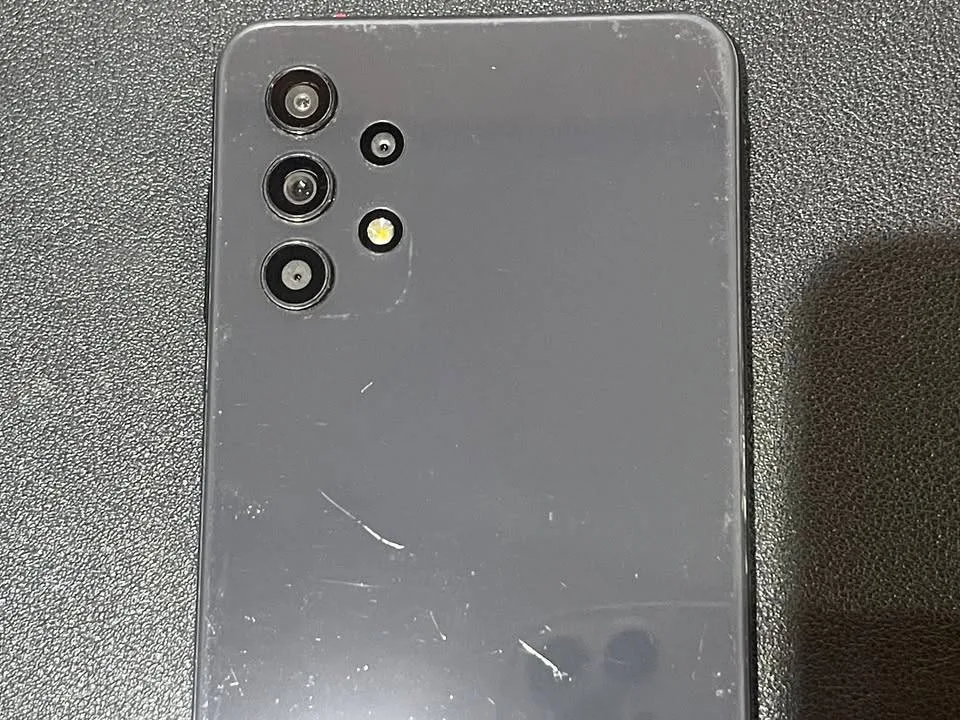 Samsung Galaxy A32 5G (Unlocked, New Screen) - photo 4