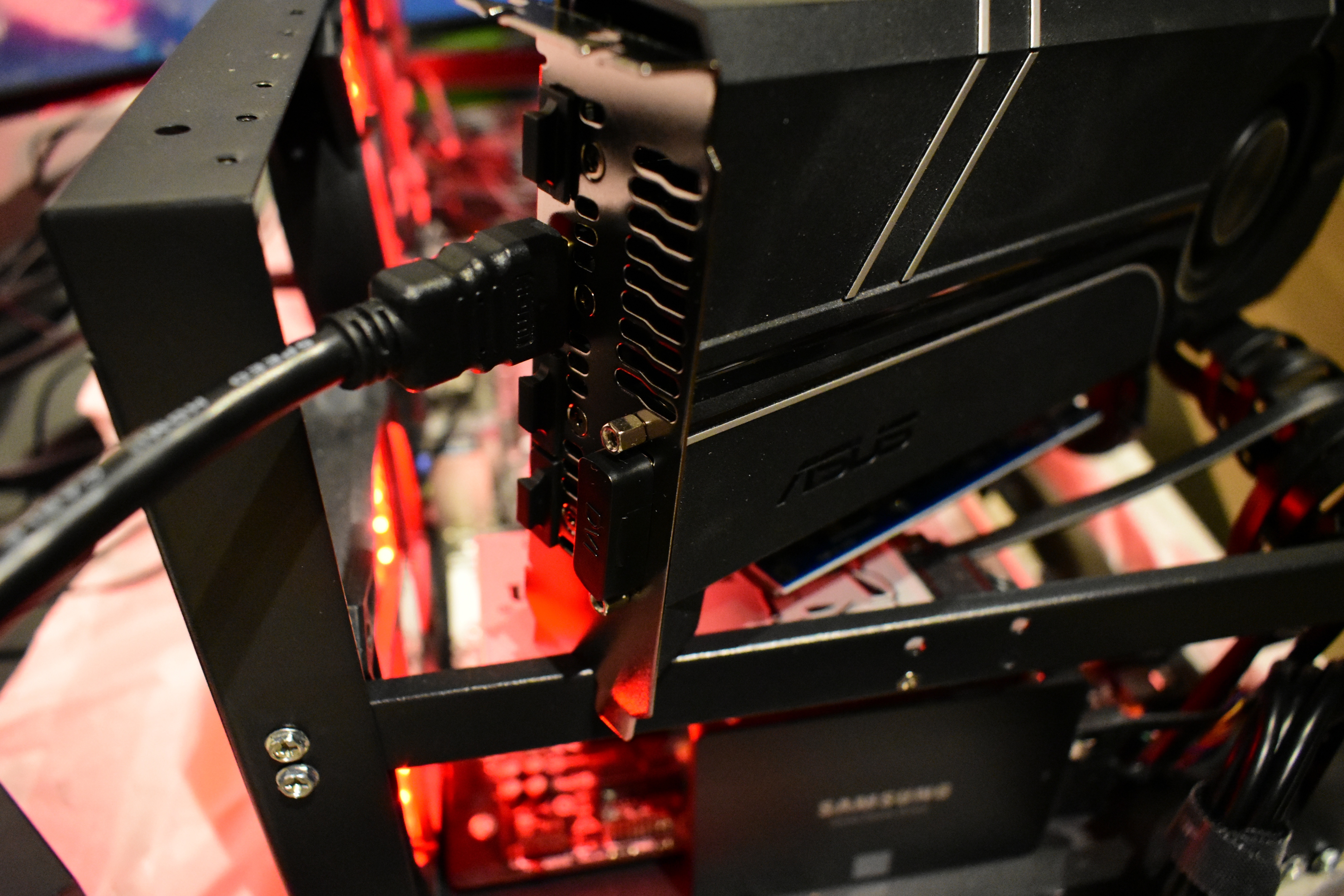 Asus Turbo GTX 1070Ti 8GB GPU (Like new!) - photo 3