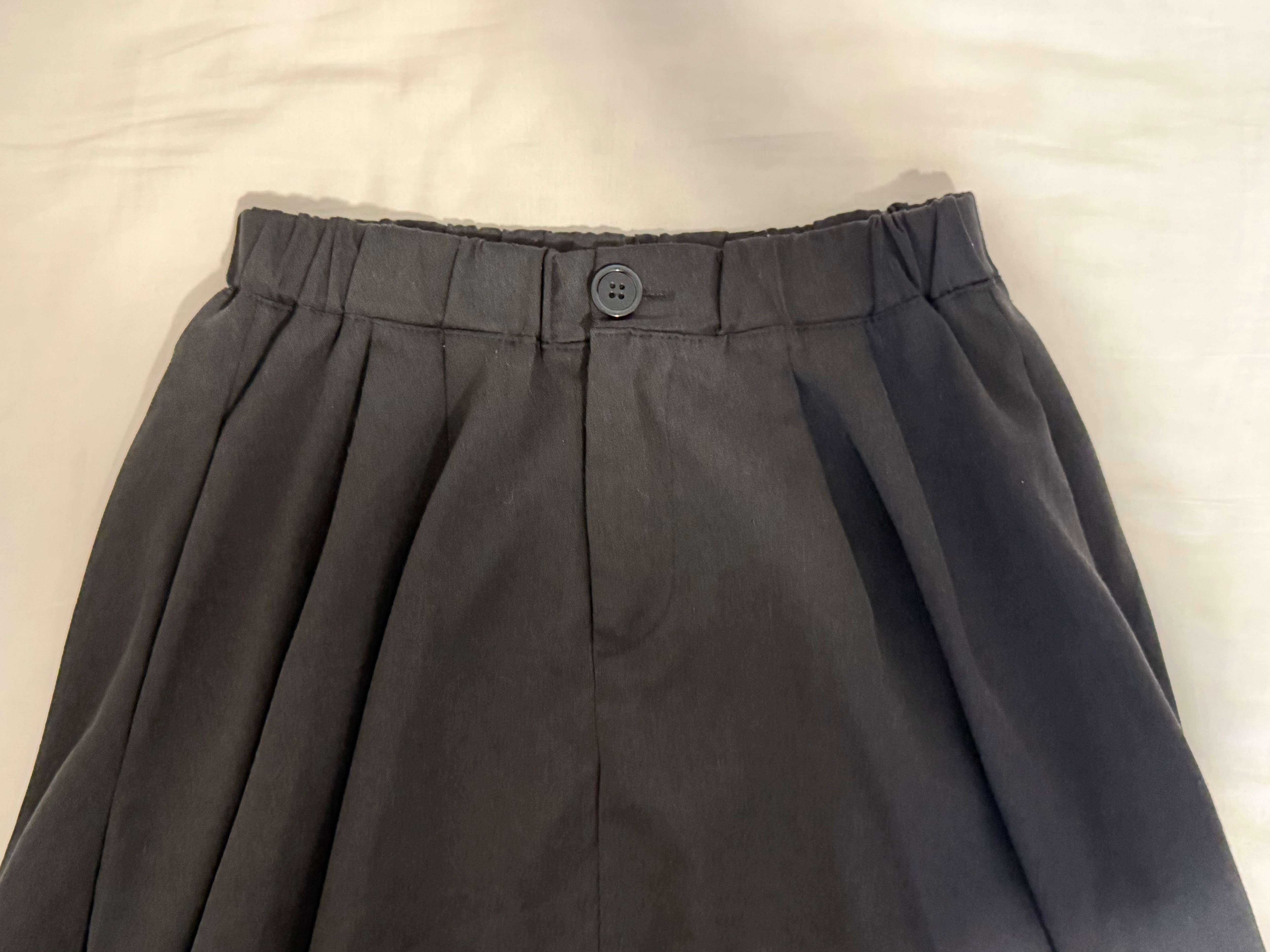 Women’s Black Pleated Midi Skirt – Elastic Waist - photo 3