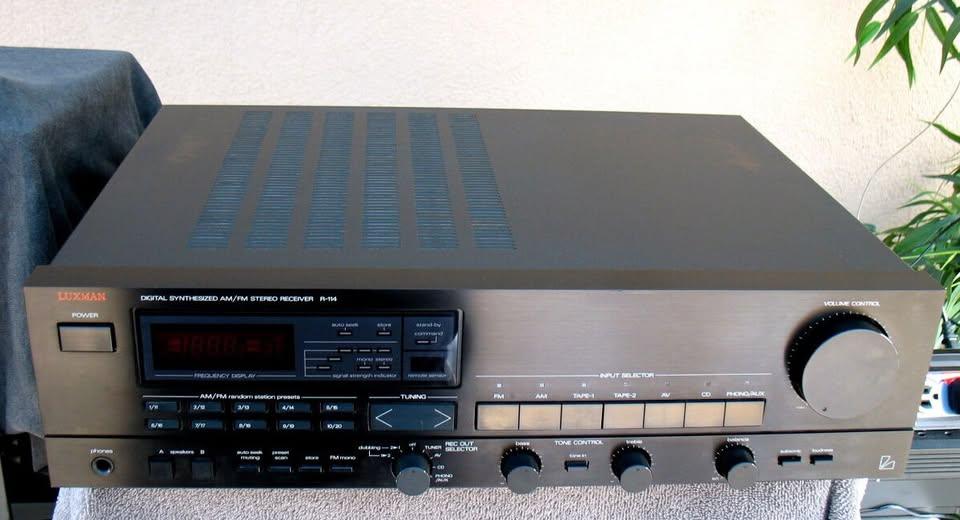 Luxman R-114 Receiver. Like New! - photo 3