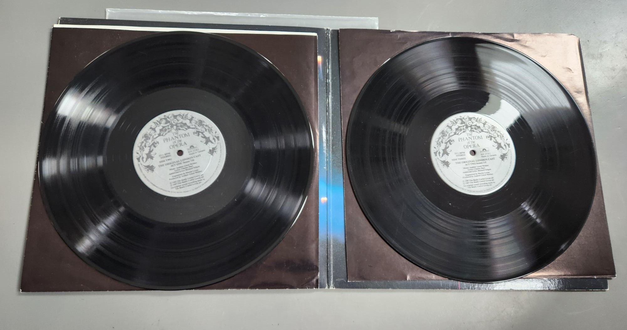 Andrew Llyod Webber - The Phantom of the Opera (2XLP, Gatefold) - photo 2