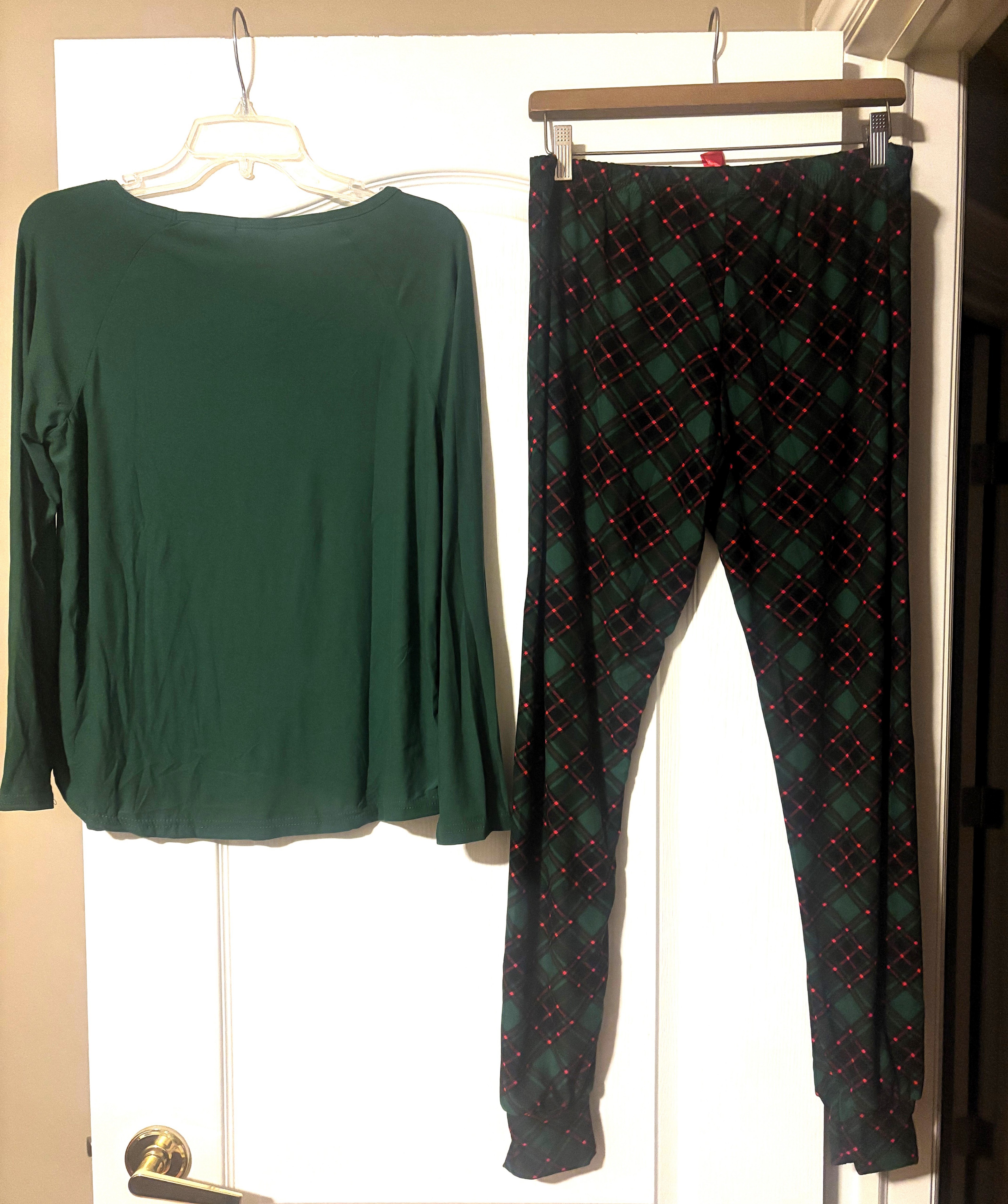 FashionNova-WinterMood Matching Family Long Sleeve PJ Jogger Set - photo 3