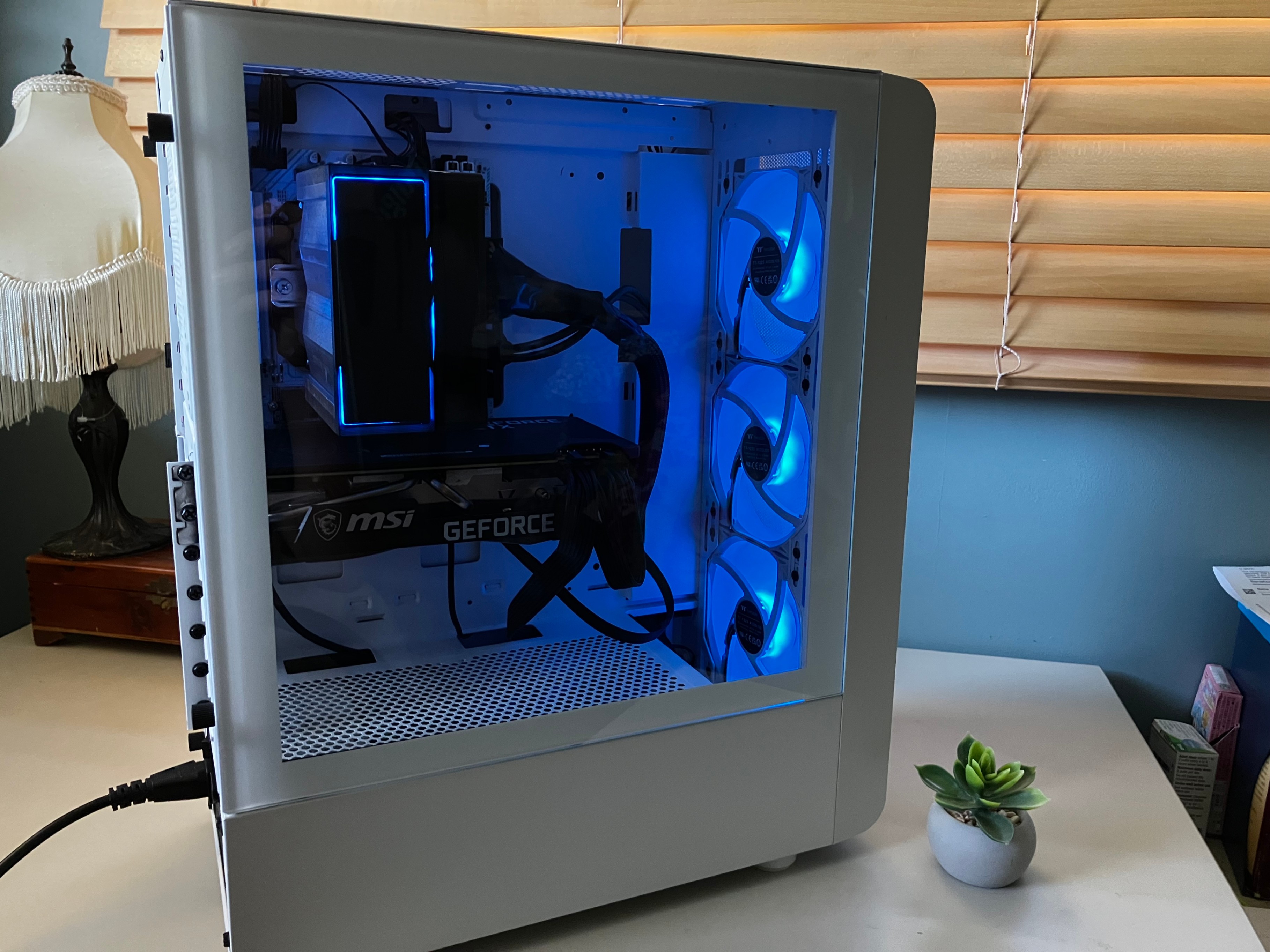 Clean RTX 3060 Ti Ryzen 5 Gaming PC - photo 2