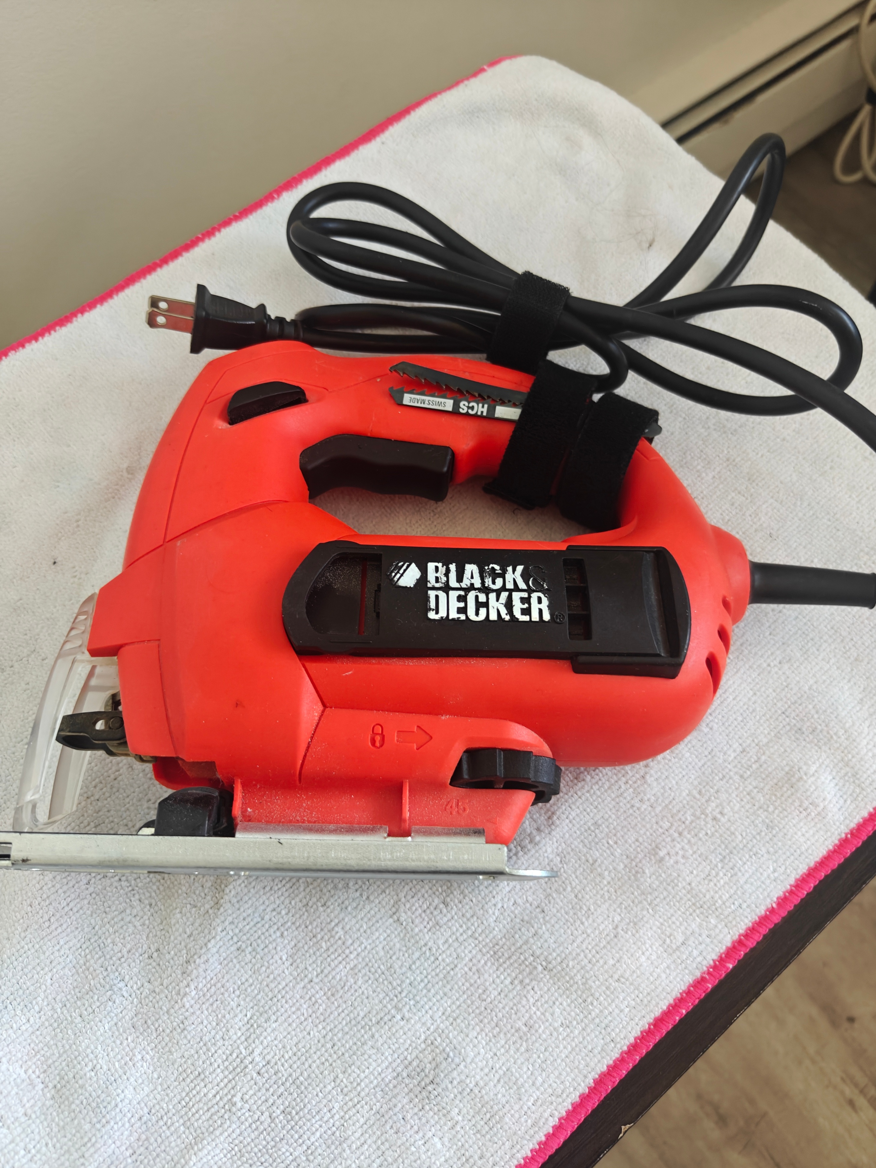 Black & Decker Jigsaw Machine
