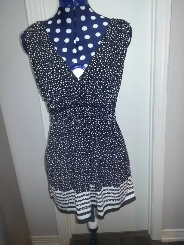 Cute Little Dress With Elastic Waist - Max Studio - Size Me...