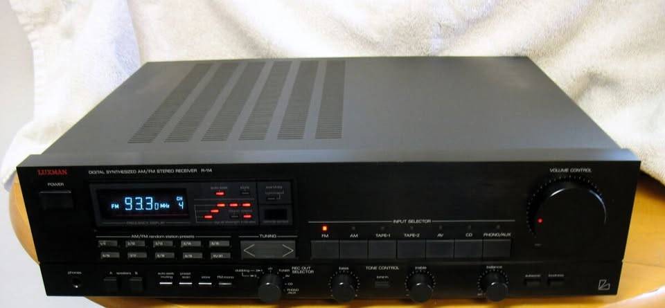 Luxman R-114 Receiver. Like New! - photo 2