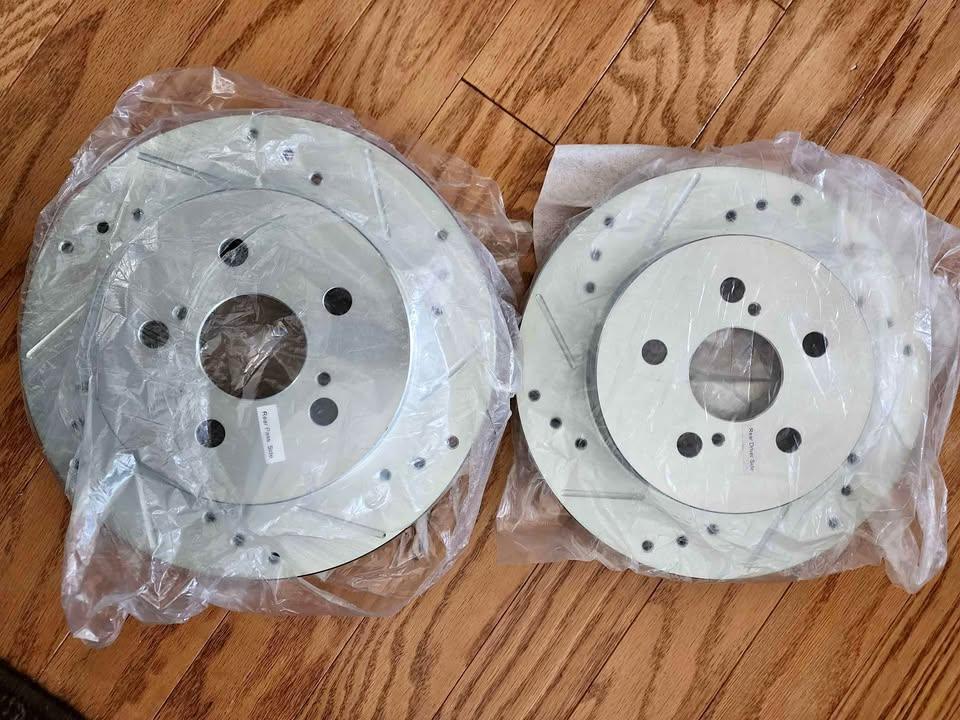 Brake Rotors with Ceramic Pads – Reliable Brake Kit