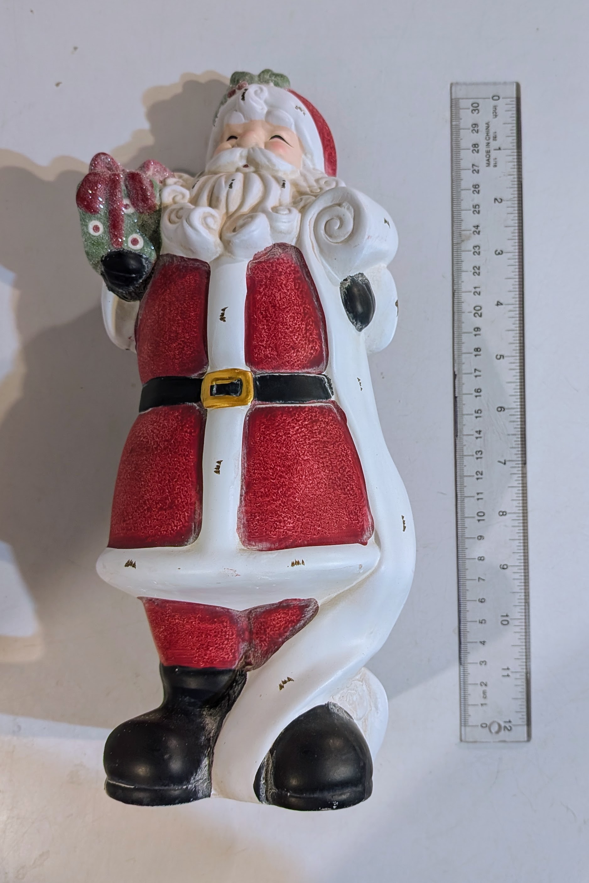 Pier 1 Ceramic Santa Figurine - photo 2