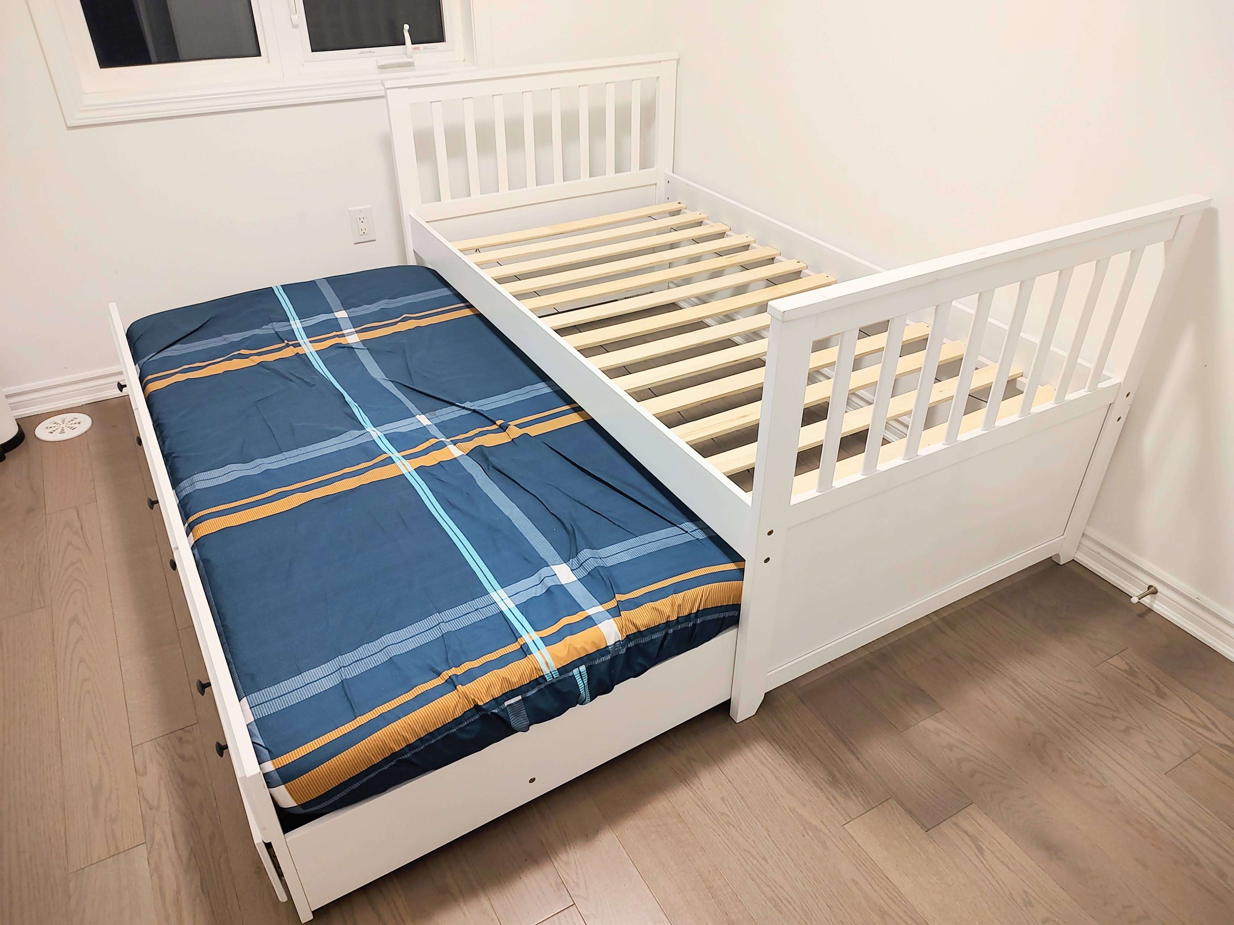 Like New Twin Captain’s Bed with Trundle and Storage - photo 4