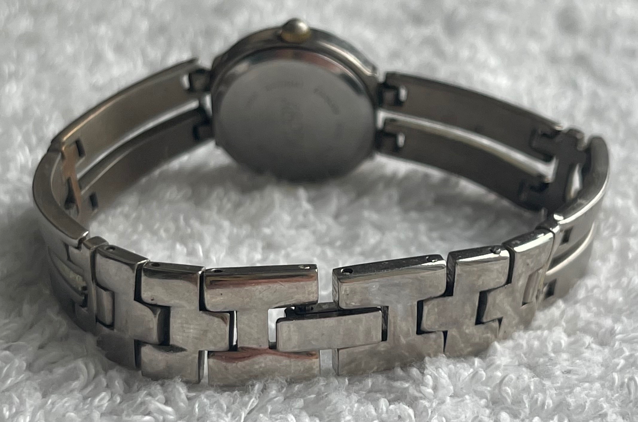 Vintage Aspen Silver Dual-Bar Bracelet Watch (Needs Battery) - photo 4