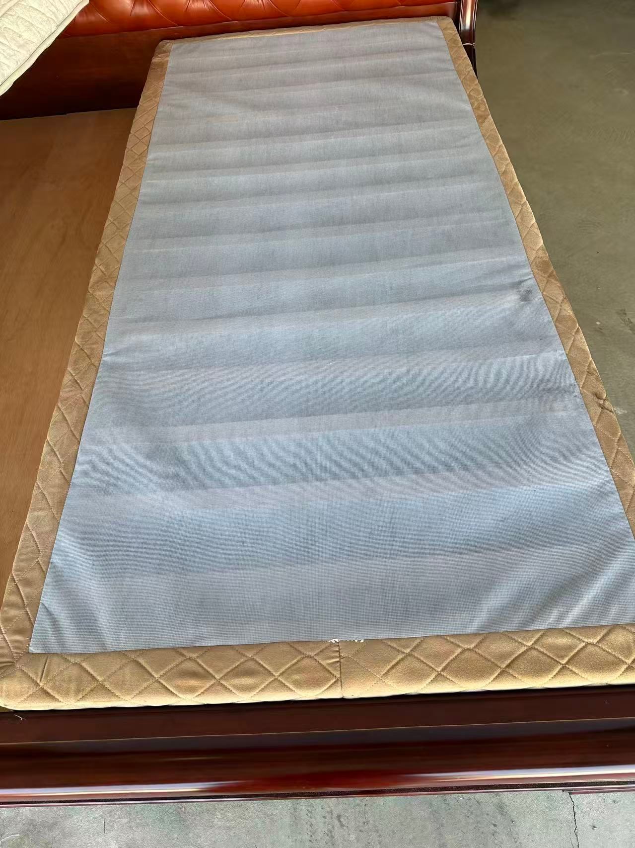 King Size Box Spring – Good Condition 2 boxes