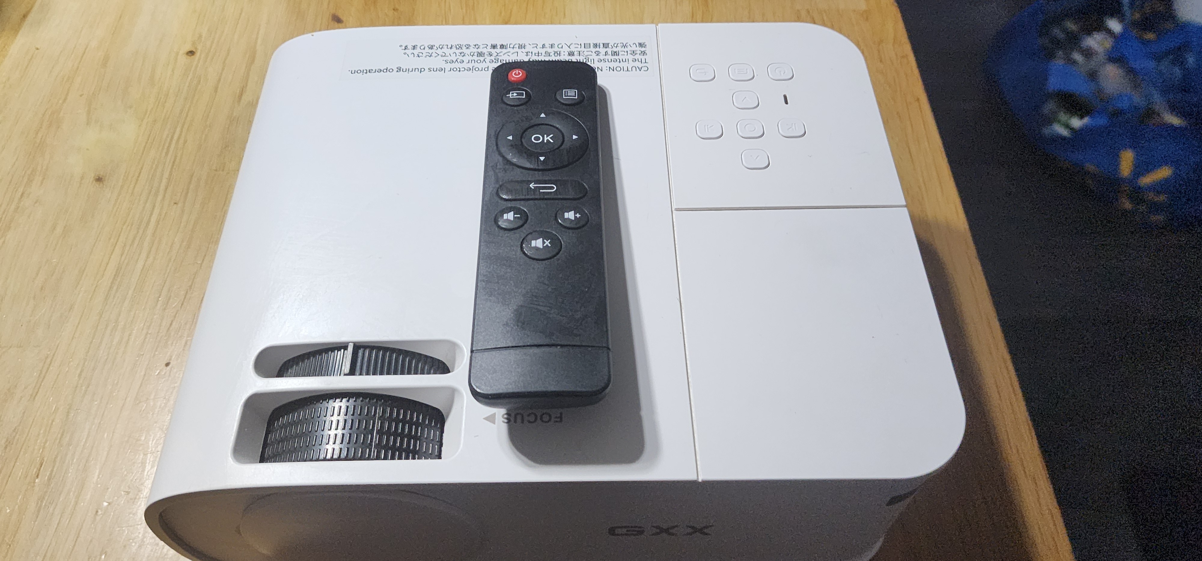 GXX Projector with Remote - photo 4