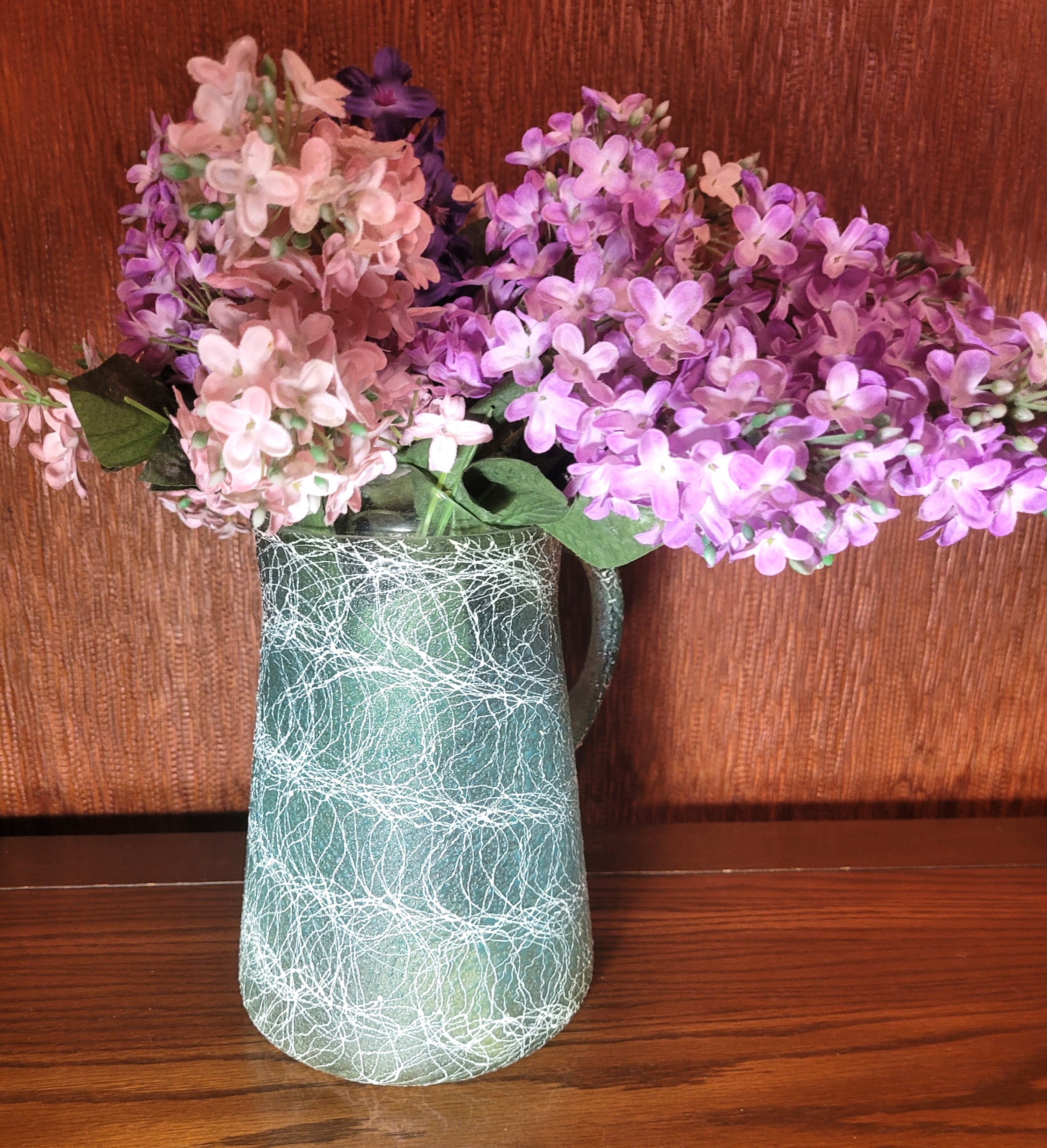 1950s Green Spaghetti Drizzle Glass Pitcher Vase Faux Lilacs - photo 5