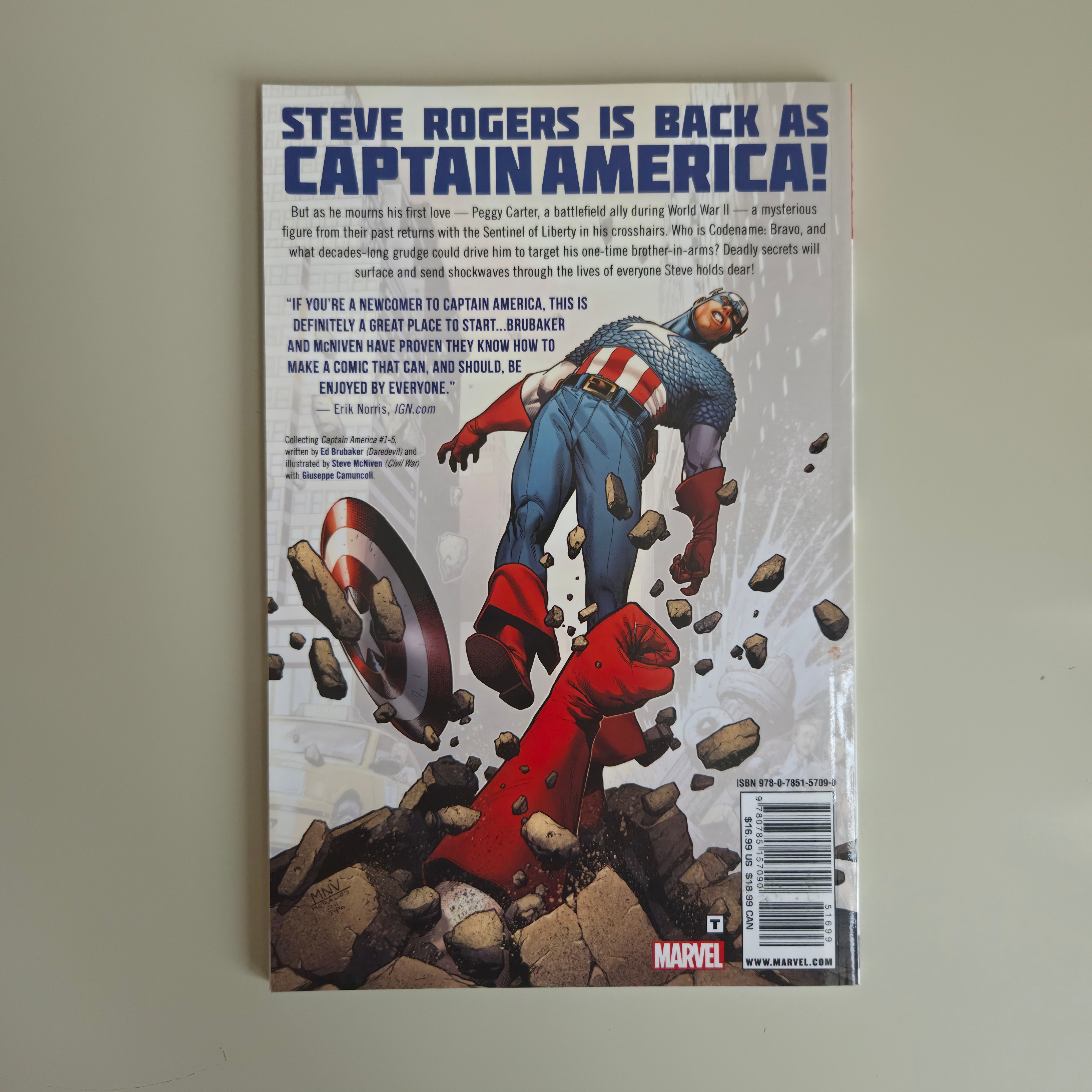 Marvel - 3-Marvel Universe Comic Books - Like New! 📚 - photo 3