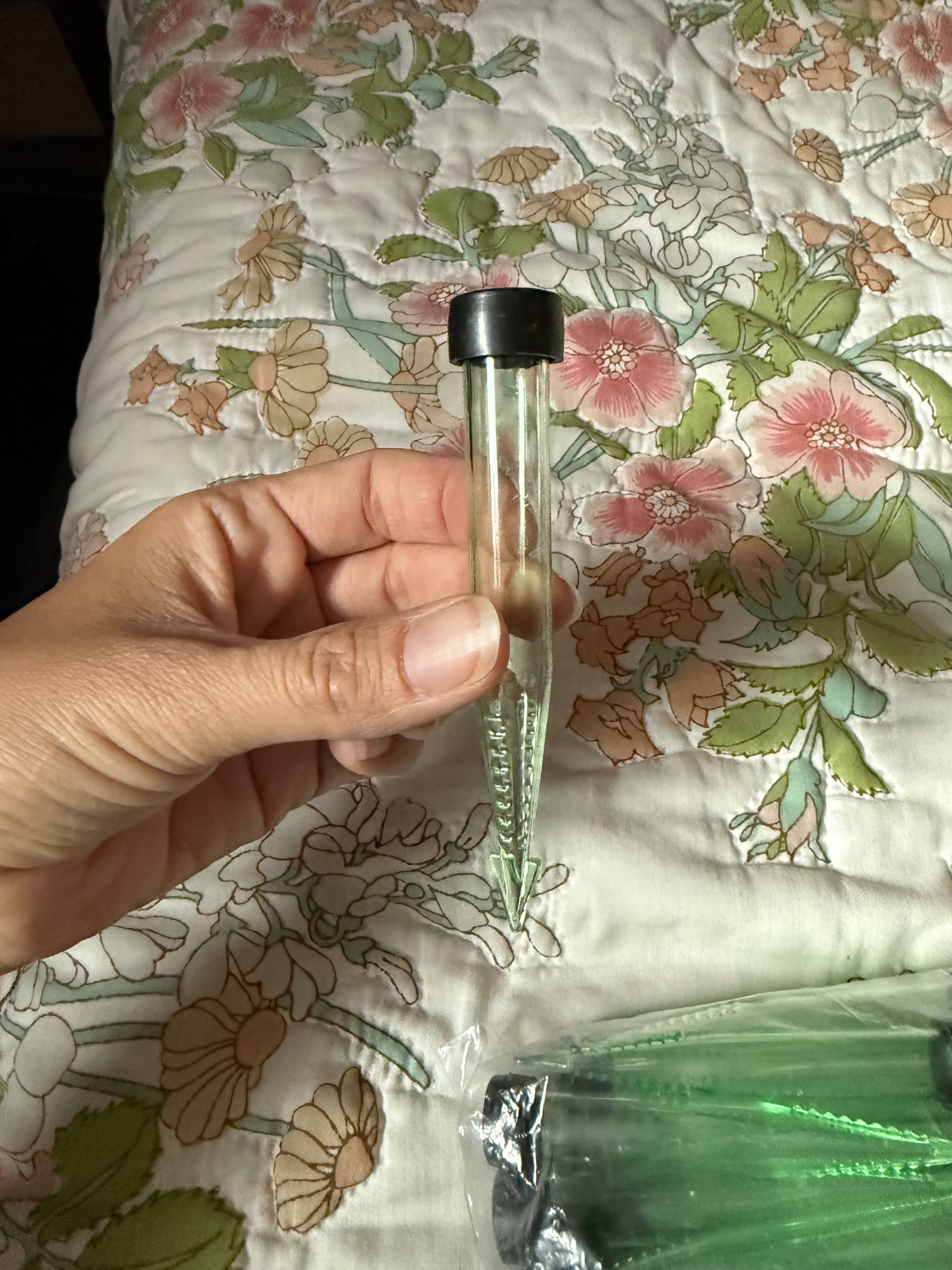 Plastic Vials with Caps for Flowers - photo 4