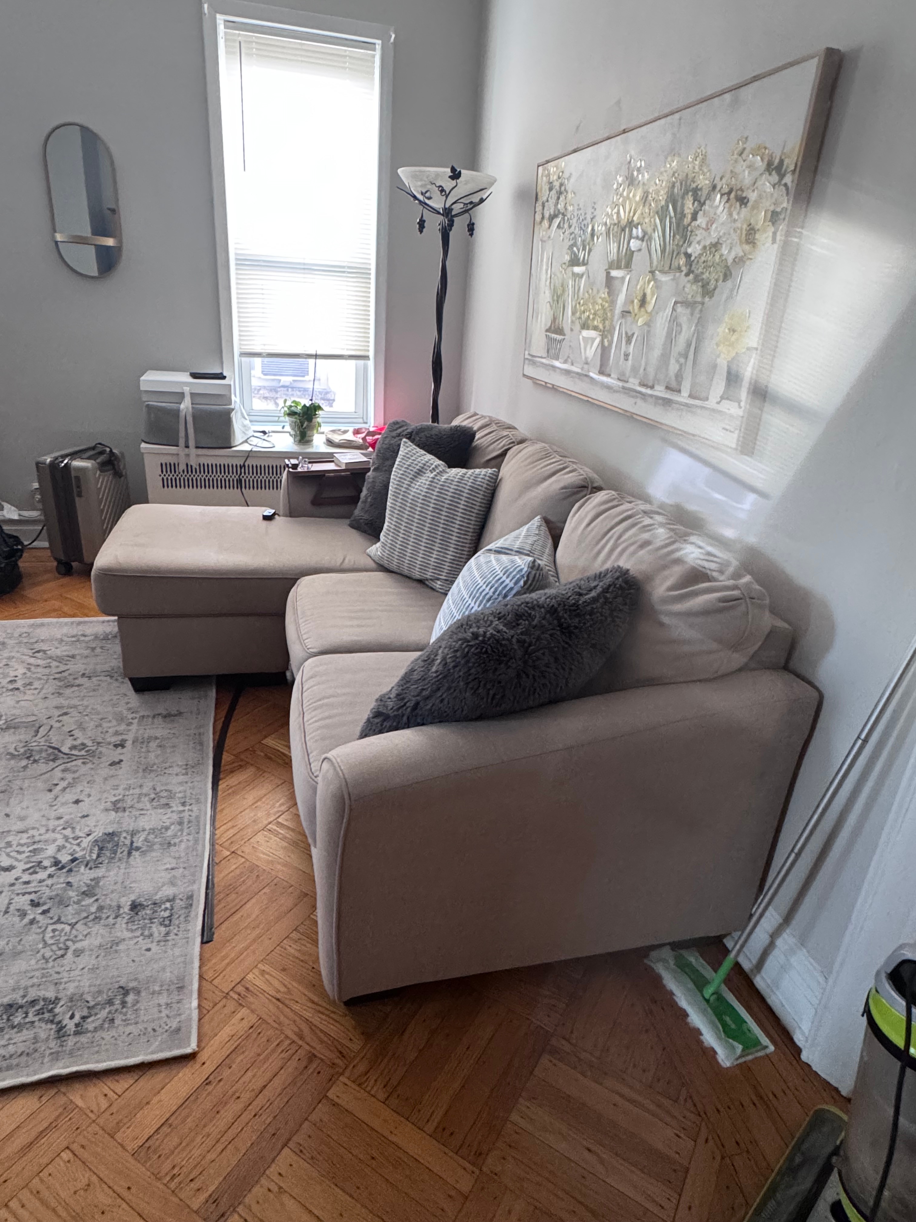 83" L x 38" D (approx) couch with adjustable chaise - photo 2