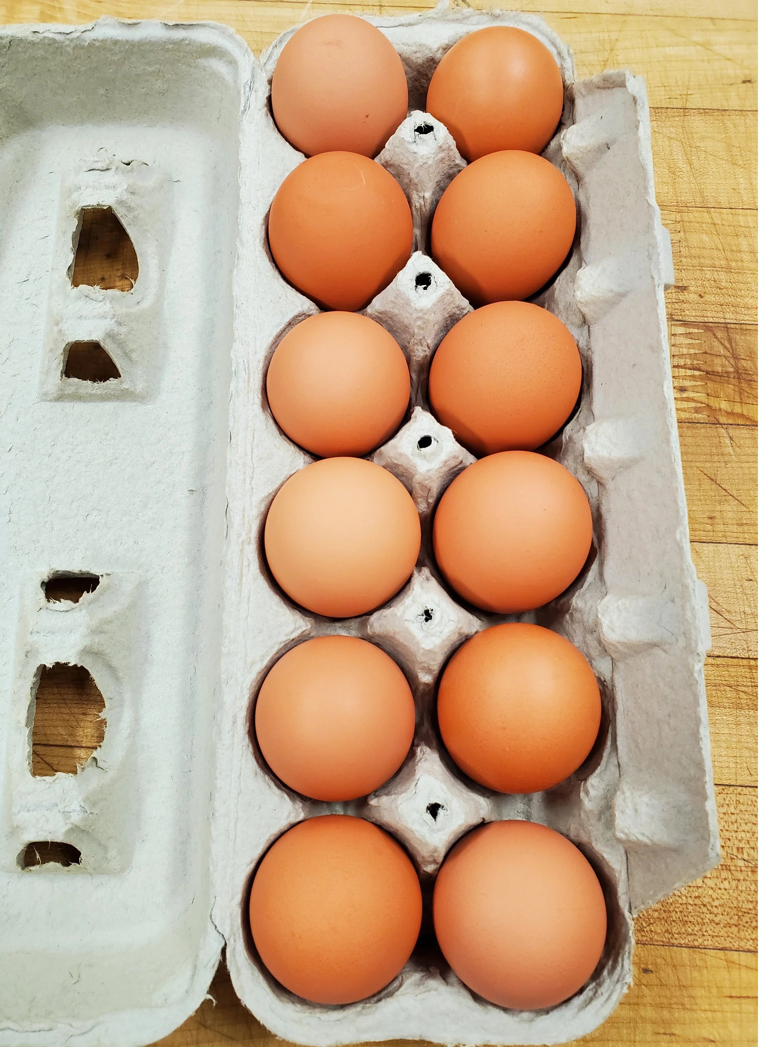 Organic Large Brown eggs from local farm. - photo 3