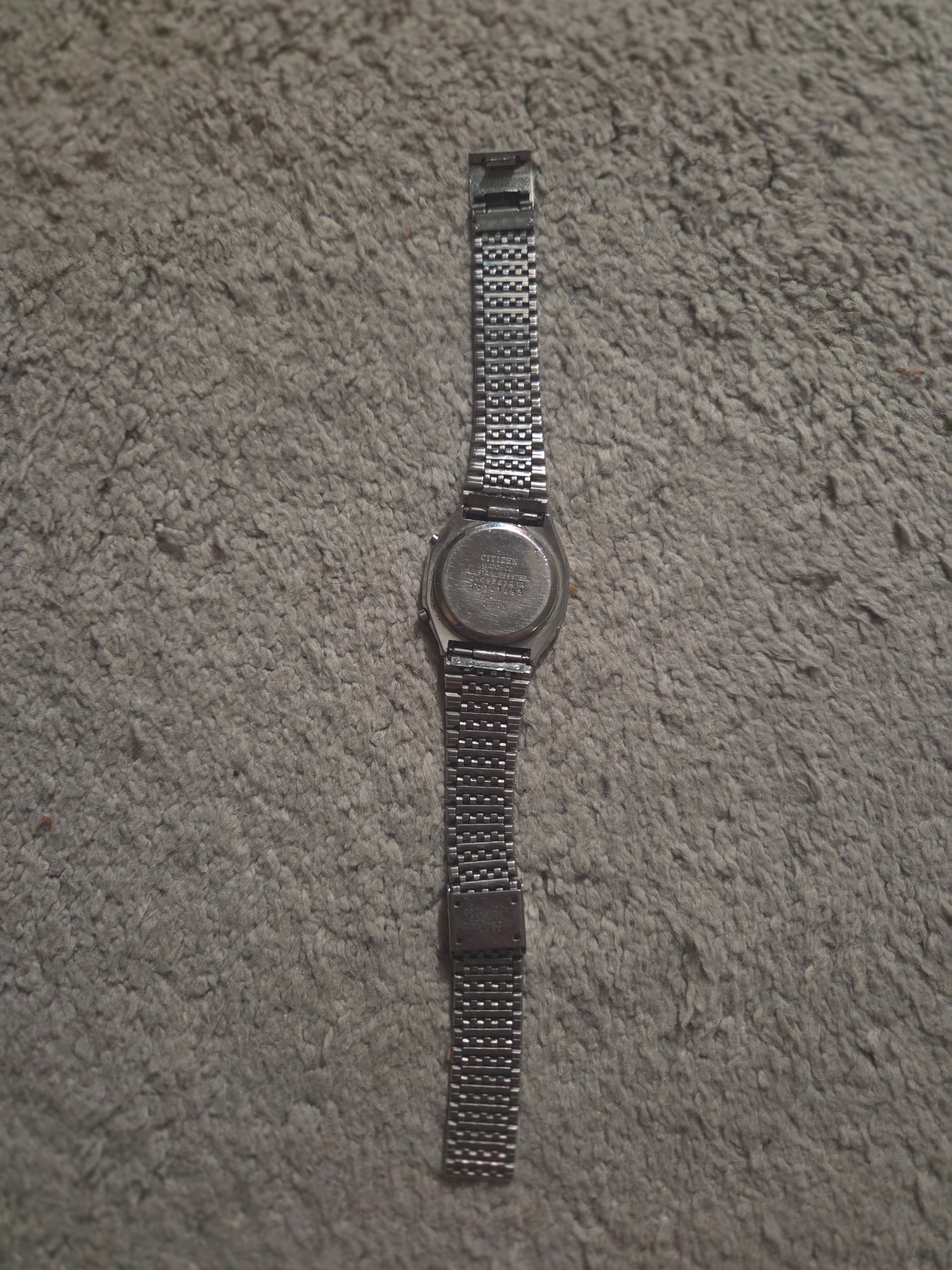 Vintage 1970s Citizen Quartz Digital Watch (Needs Minor Repair - photo 2