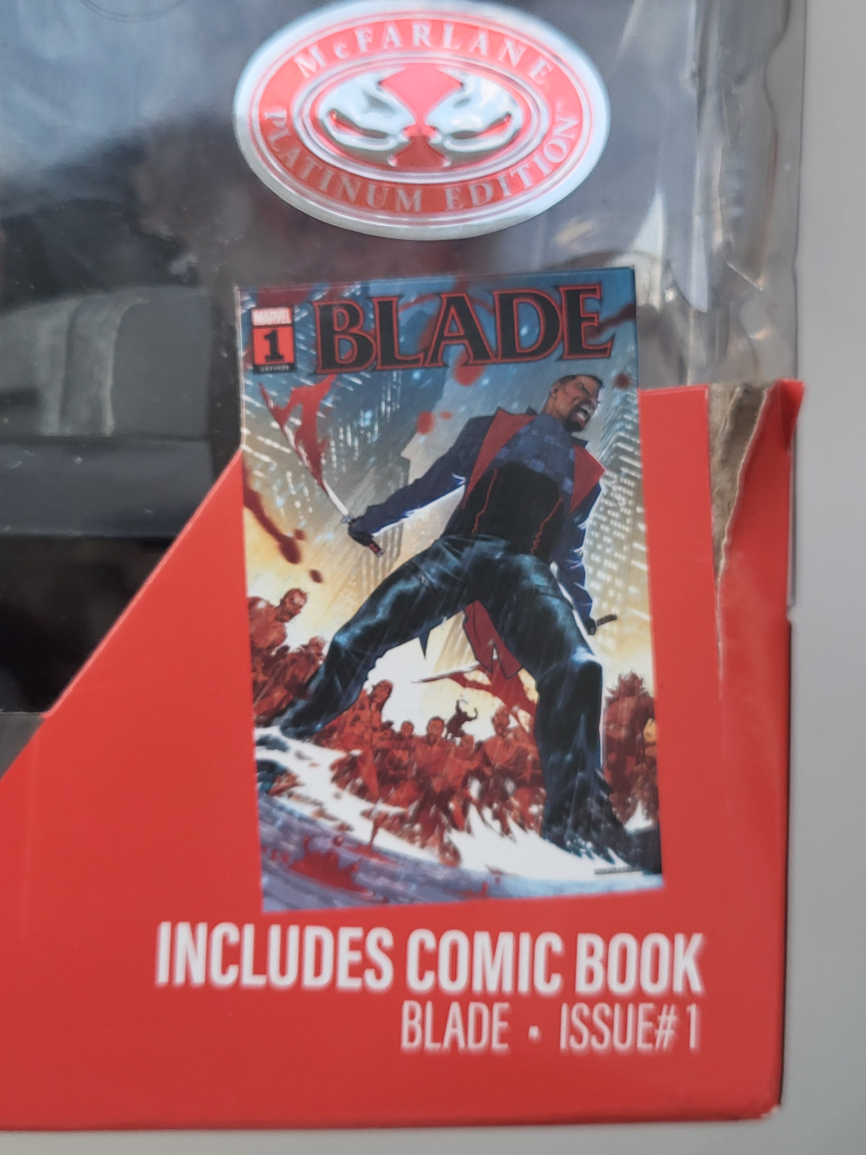 Marvel & DC collector’s bundle for a fraction of retail price! - photo 4
