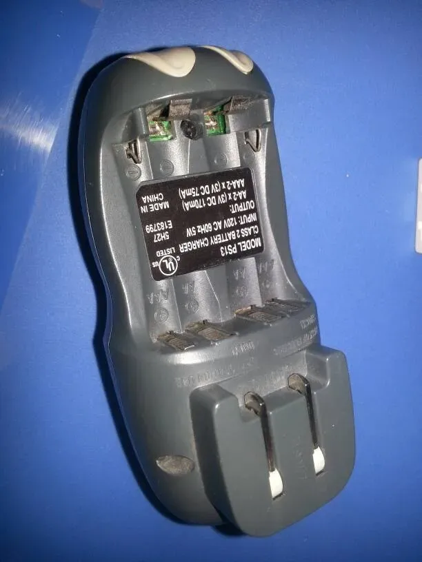Rayovac AA Battery Charger For Rechargeable Batteries - photo 3