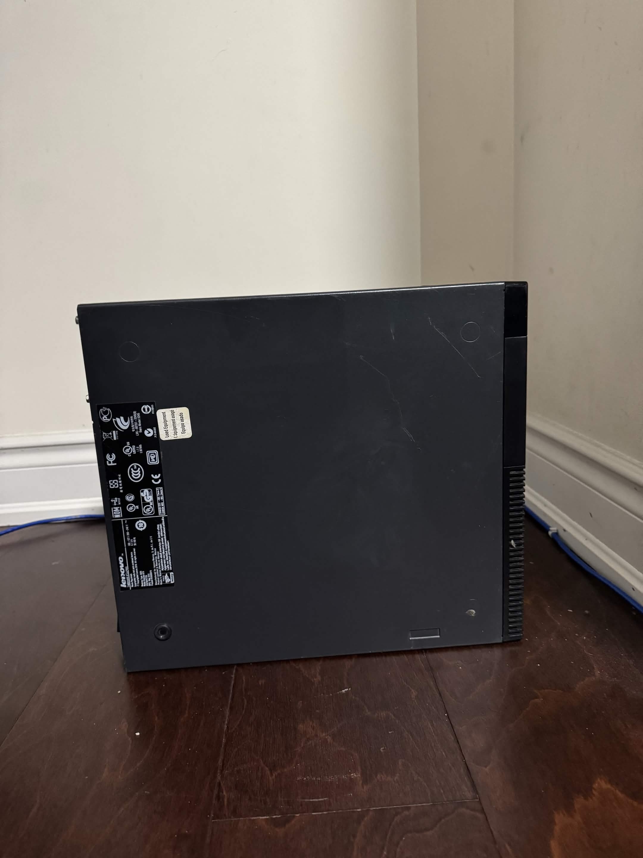 Lenovo ThinkCentre M90p SFF Desktop PC (Intel Core i5 / 8GB RAM) - photo 4