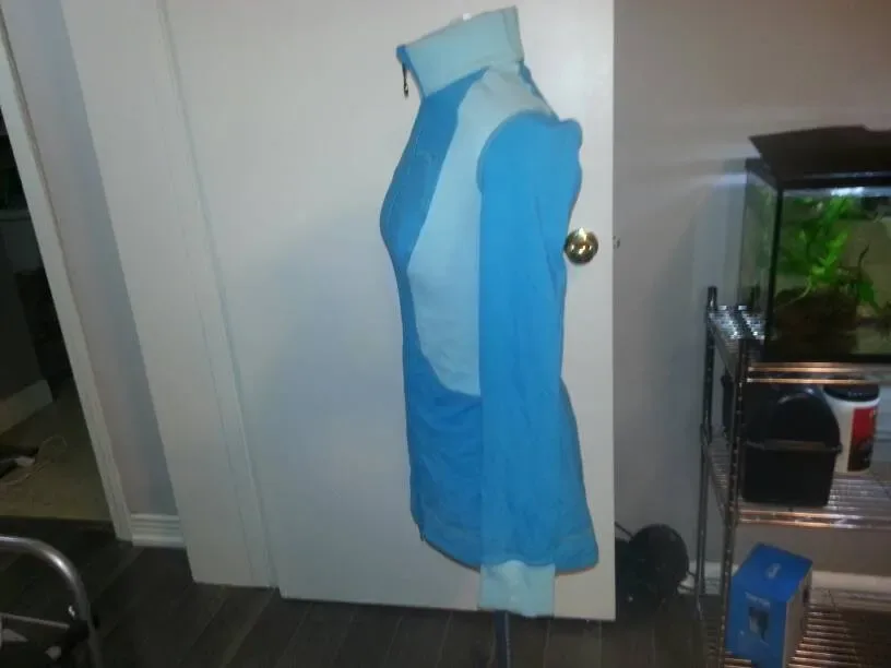 Lululemon Zipped Jumper Size 6 In Excellent Used Condition - photo 2