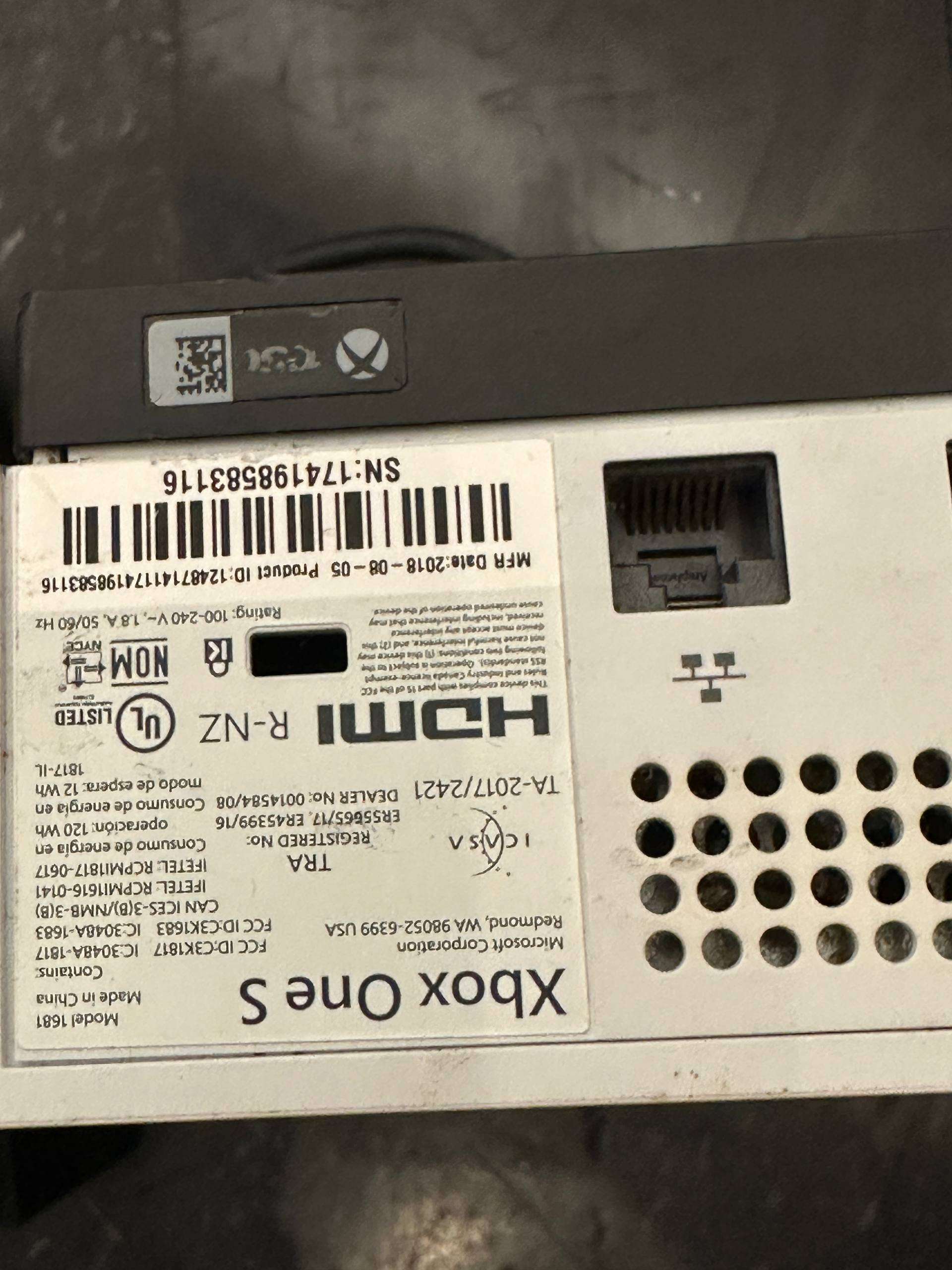two XBOX consoles. As is for parts. - photo 5