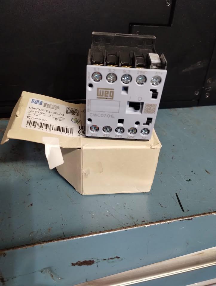 WEG Electric Mini-Contactor Model #:CWC07-01-30L03  3-P