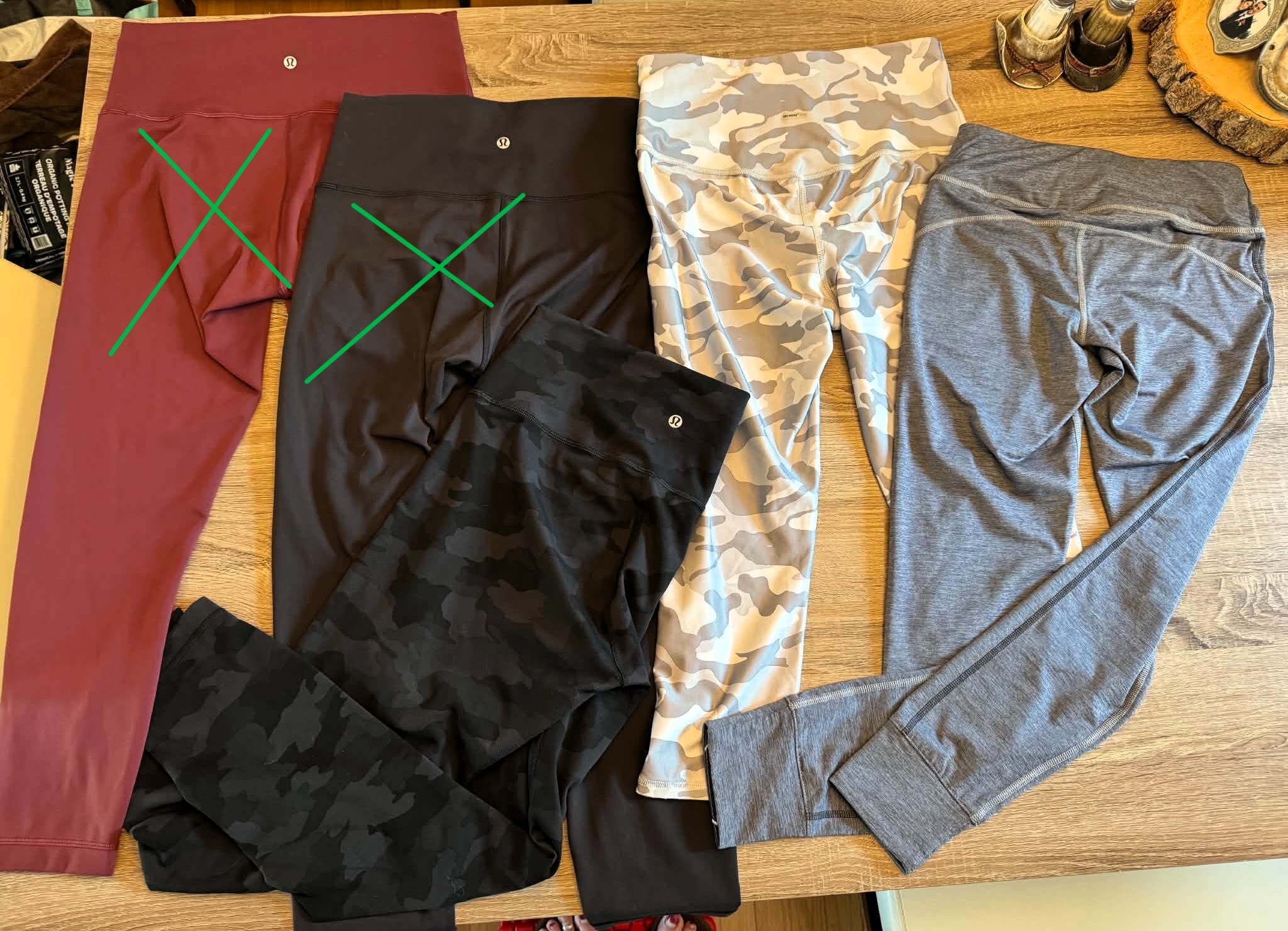 Leggings & Capris (Lululemon, Salomon, etc.) - photo 3