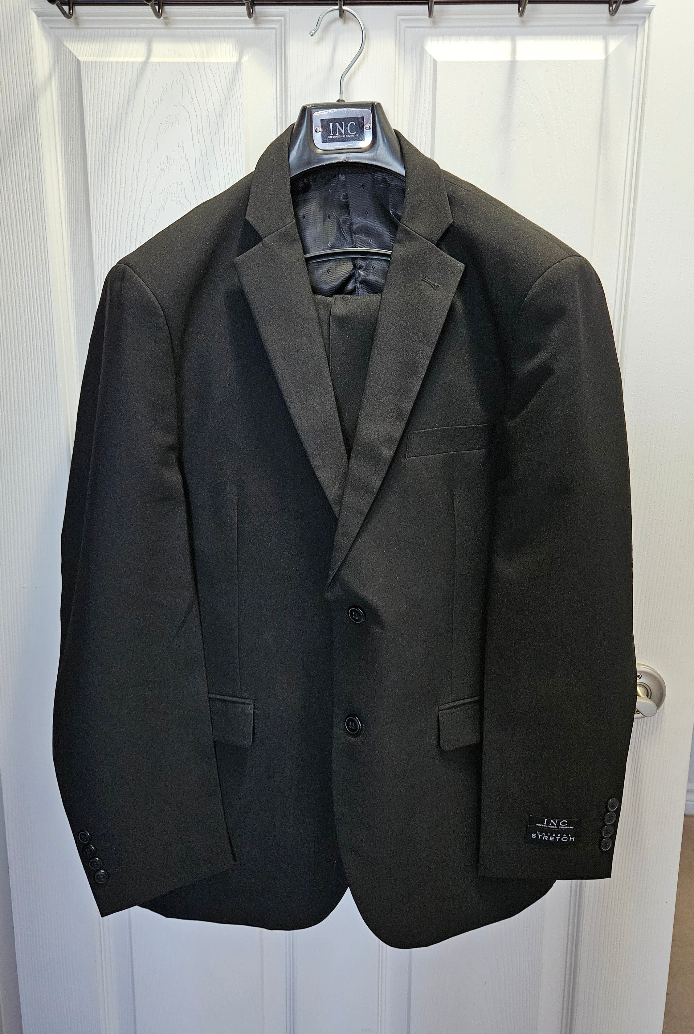 BRAND NEW INC INTERNATIONAL CO MEN'S BLACK FULL SUIT